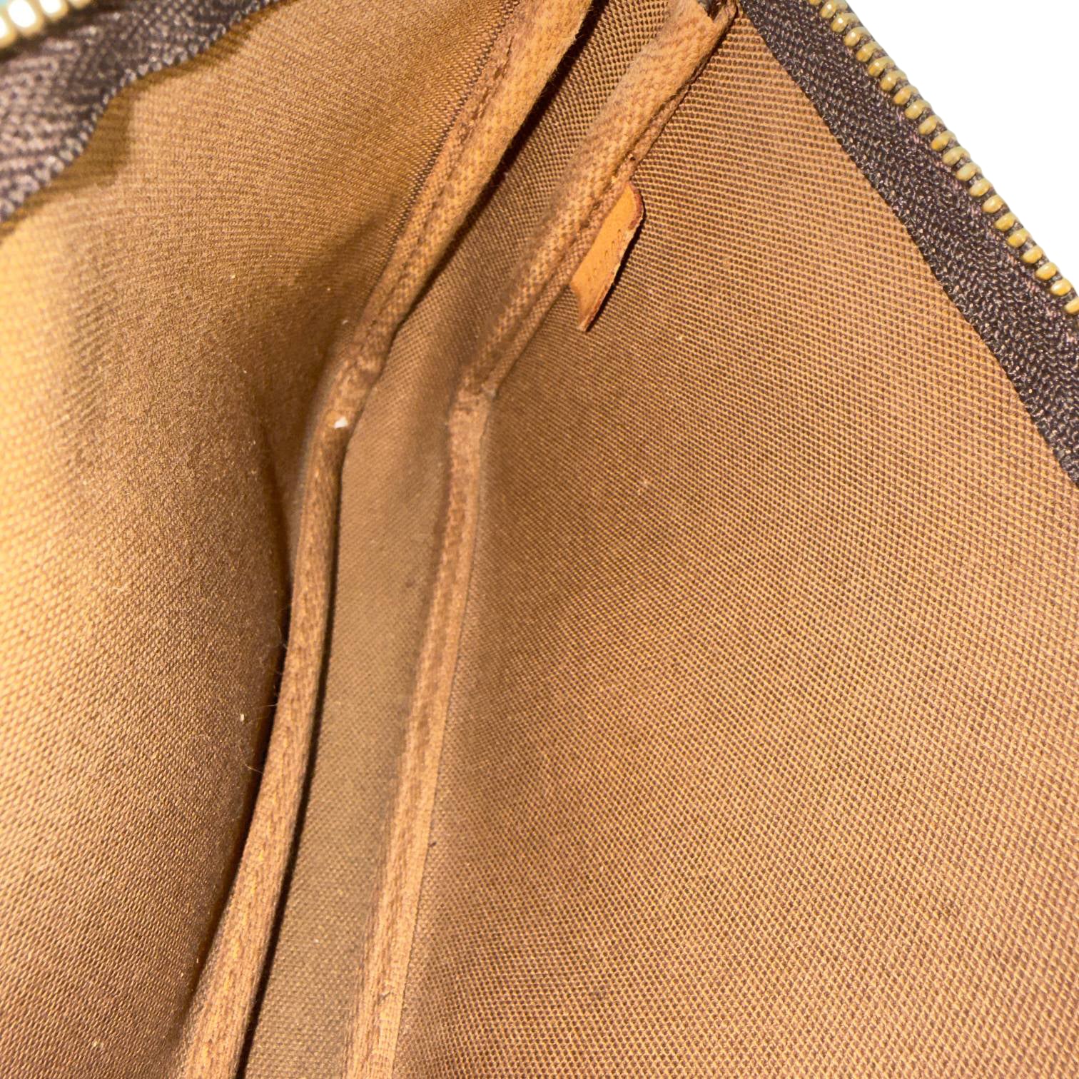 Louis Vuitton Pochette Accessoires Braun Monogram Canvas