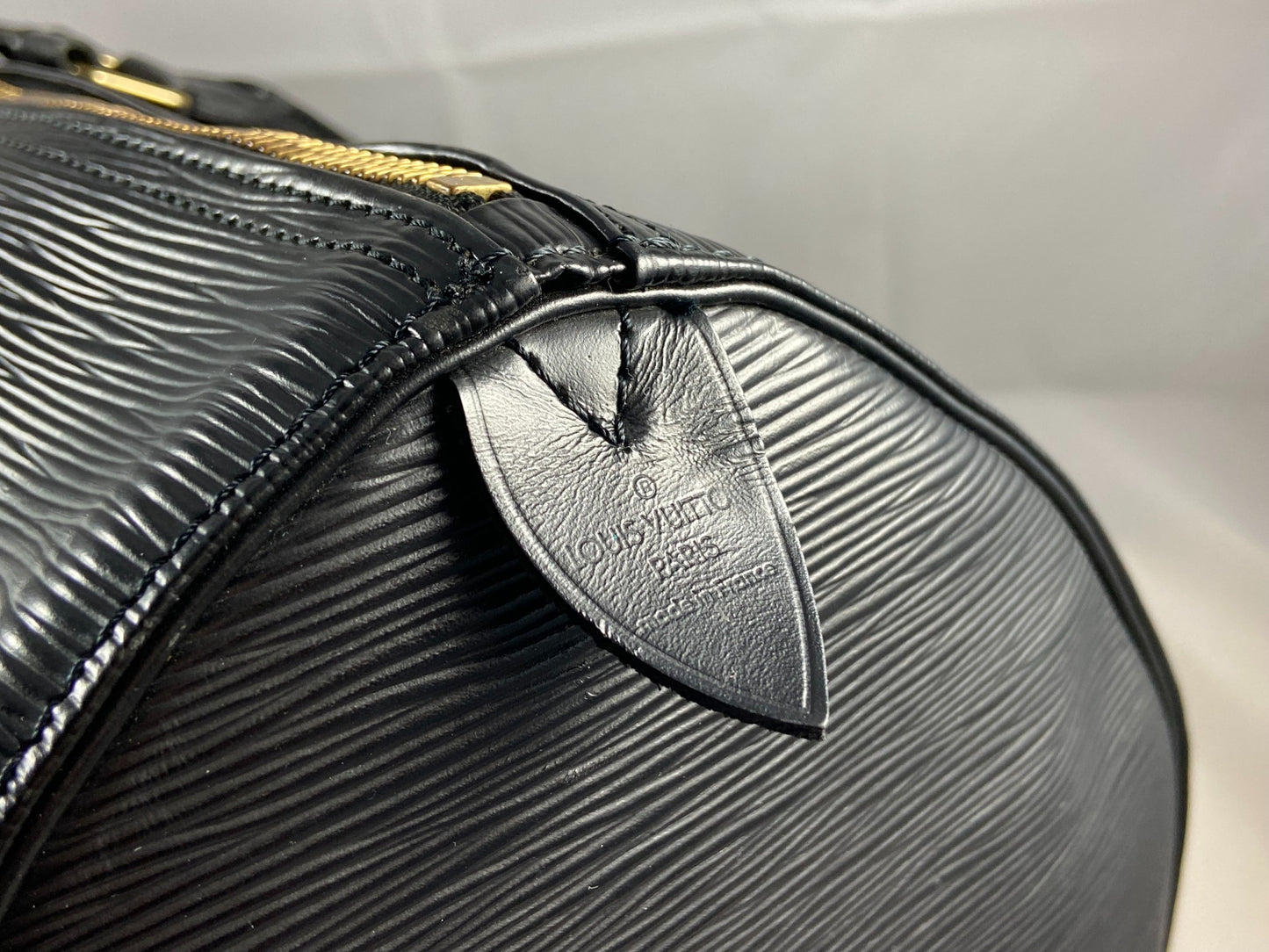 Louis Vuitton Keepall 55 Black Epi Leather