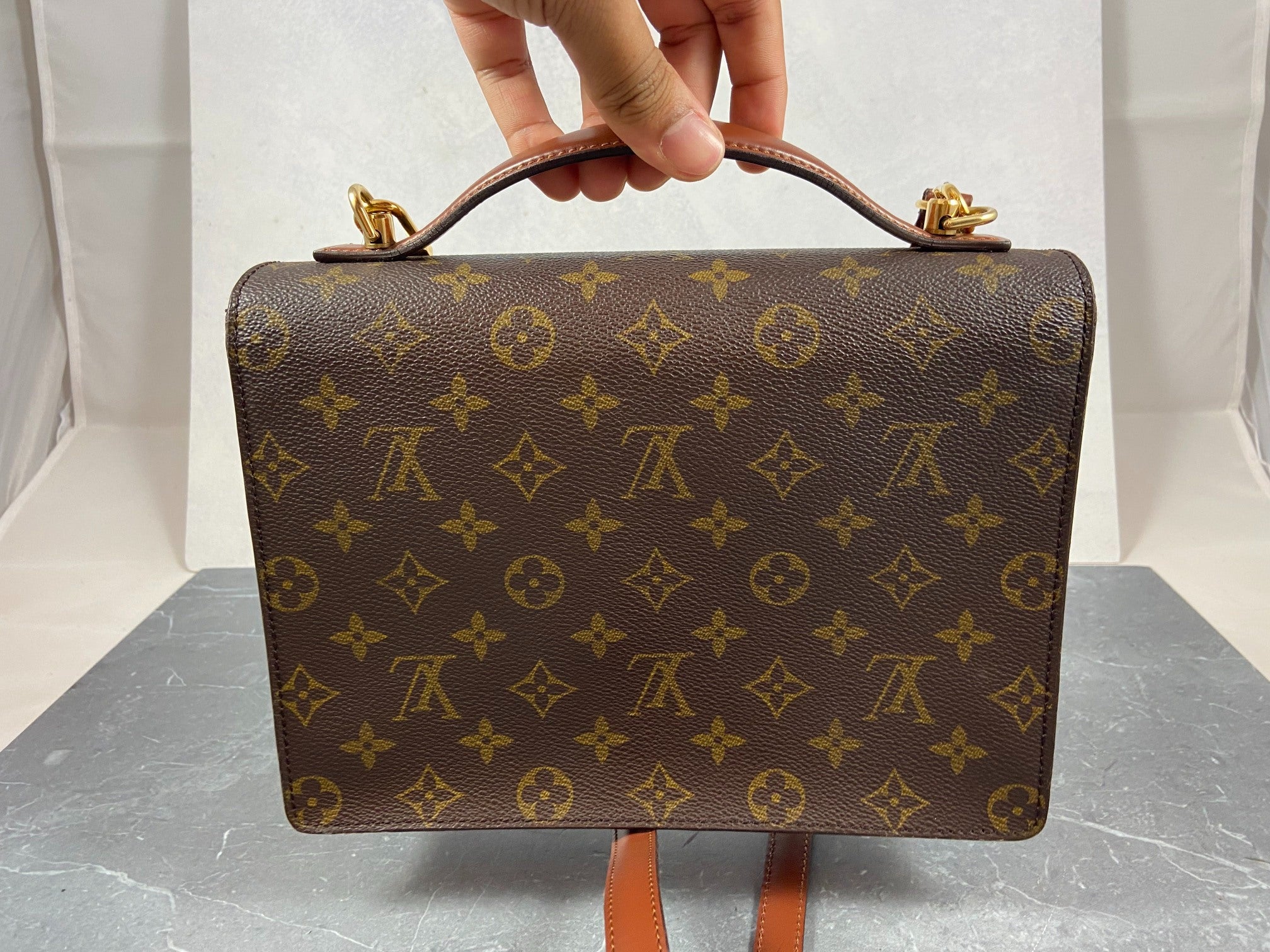 Louis Vuitton Monceau 26 Monogram Canvas