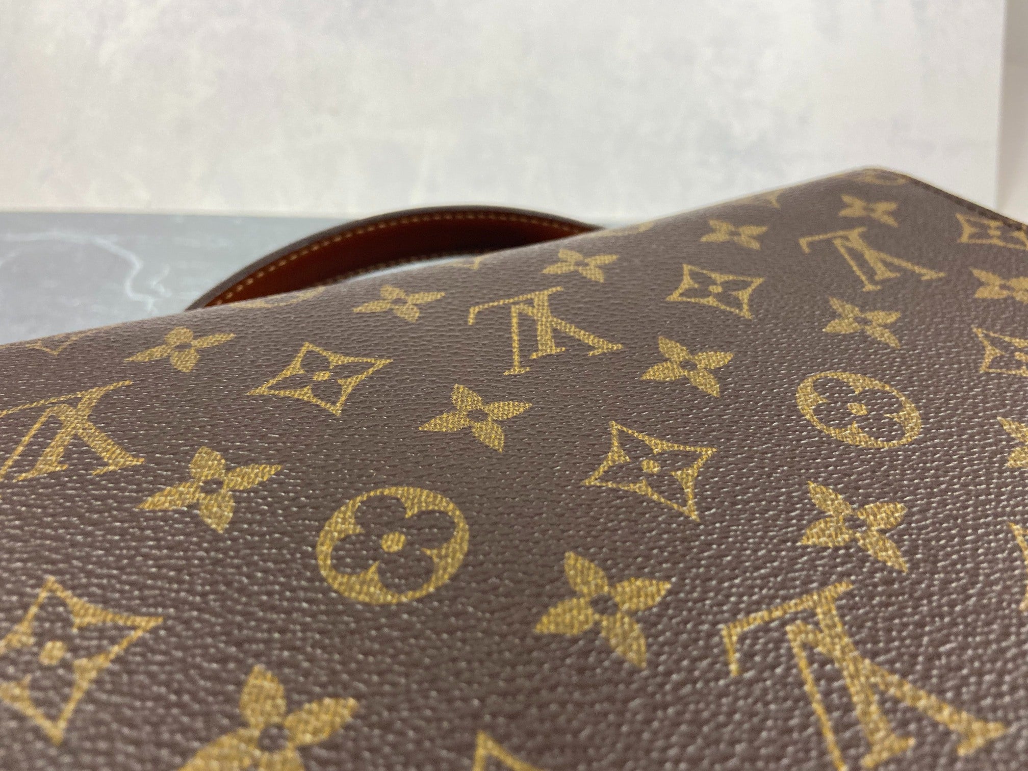 Louis Vuitton Monceau 26 Monogram Canvas