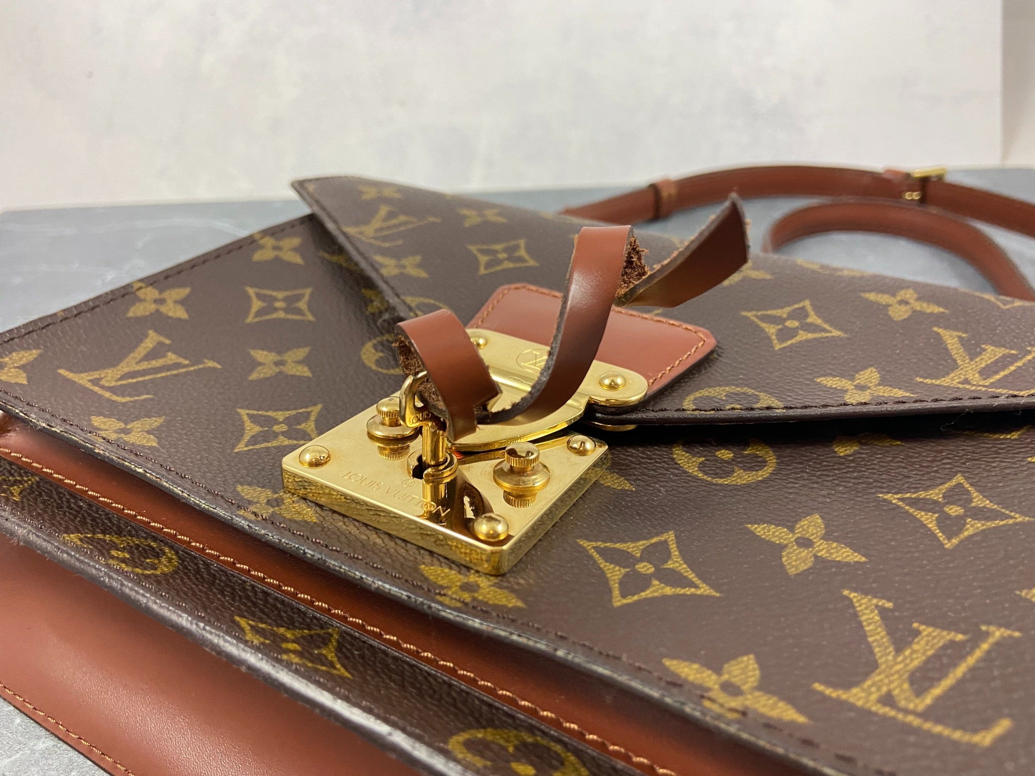 Louis Vuitton Monceau 26 Monogram Canvas