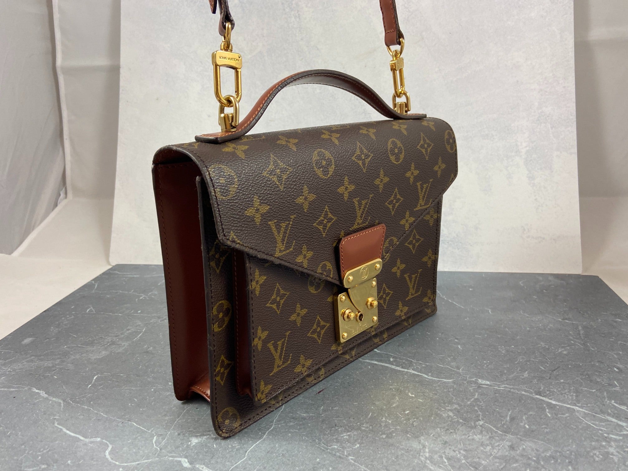 Louis Vuitton Monceau 26 Monogram Canvas