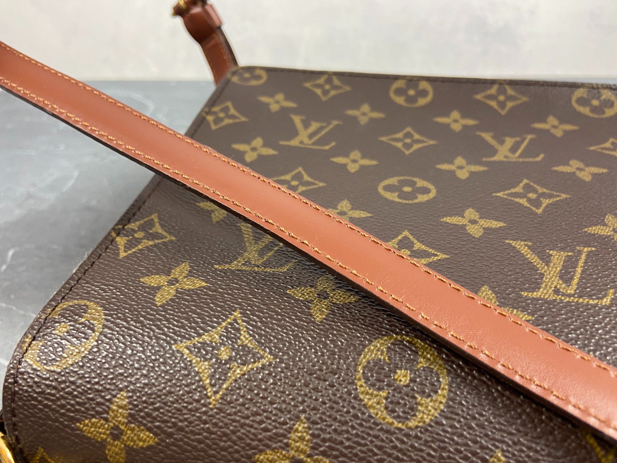 Louis Vuitton Monceau 26 Monogram Canvas