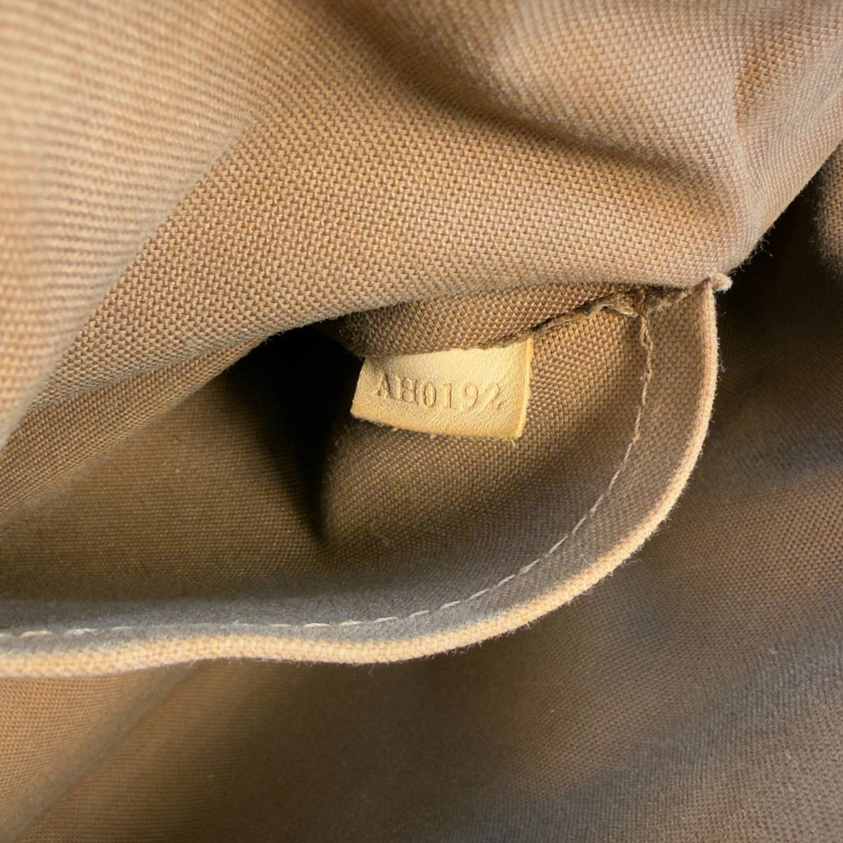 Louis Vuitton Tivoli PM Braun Monogram Canvas