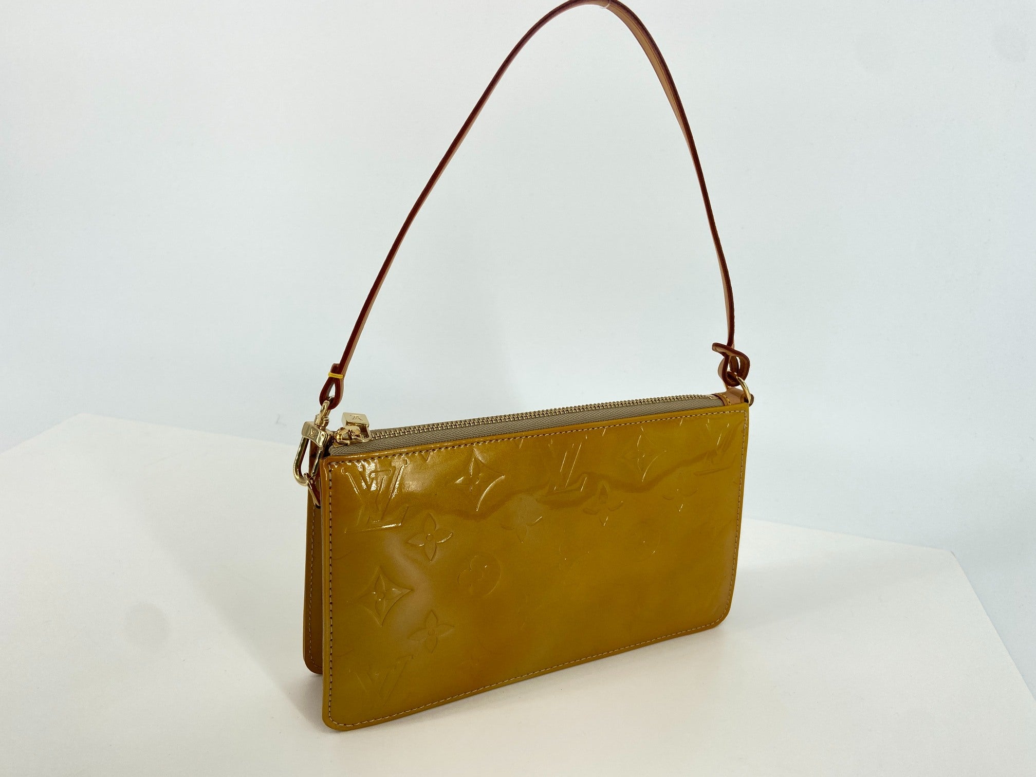 Louis Vuitton Pochette Lexington Yellow Vernis Monogram Leather