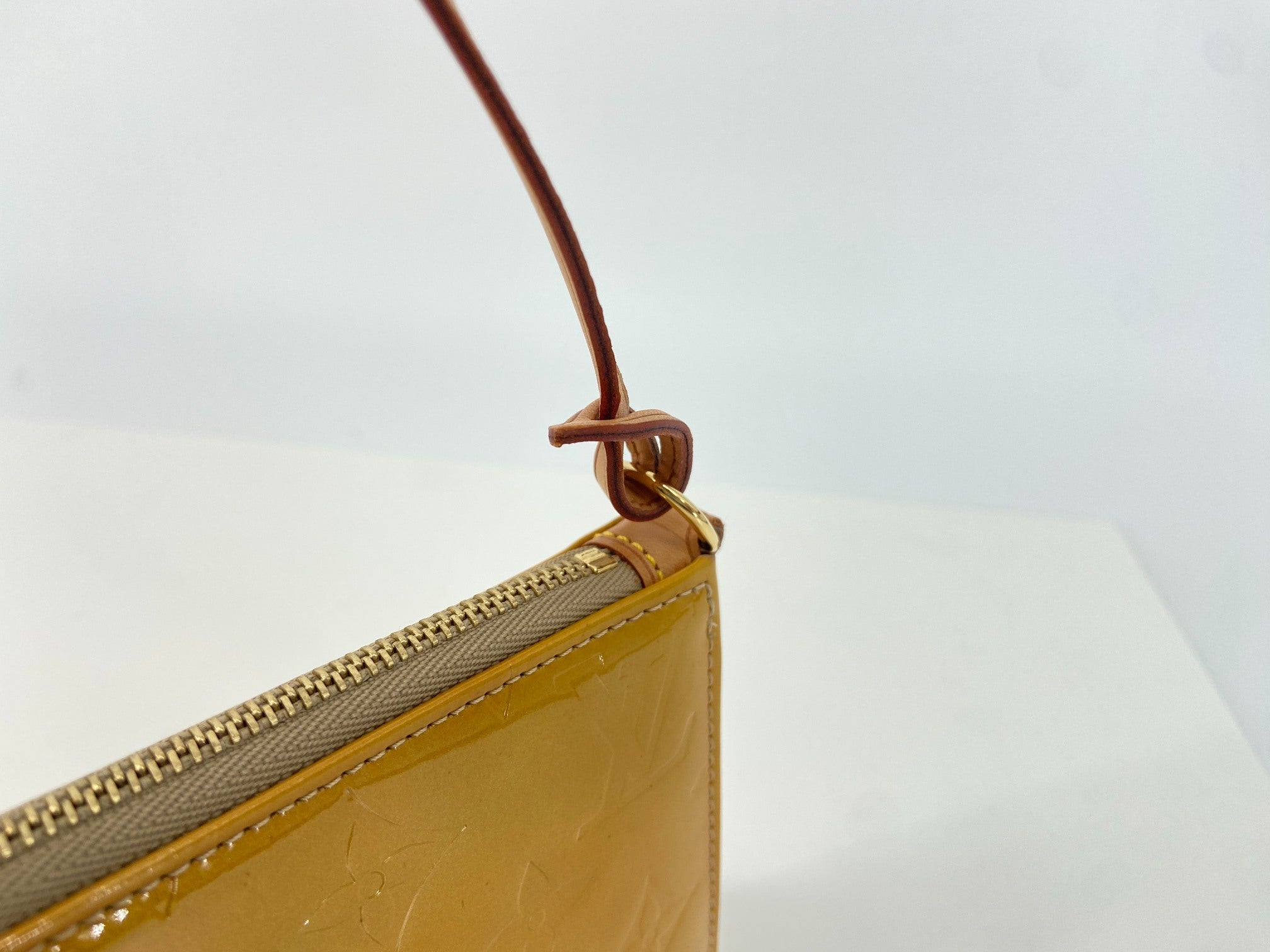 Louis Vuitton Pochette Lexington Yellow Vernis Monogram Leather