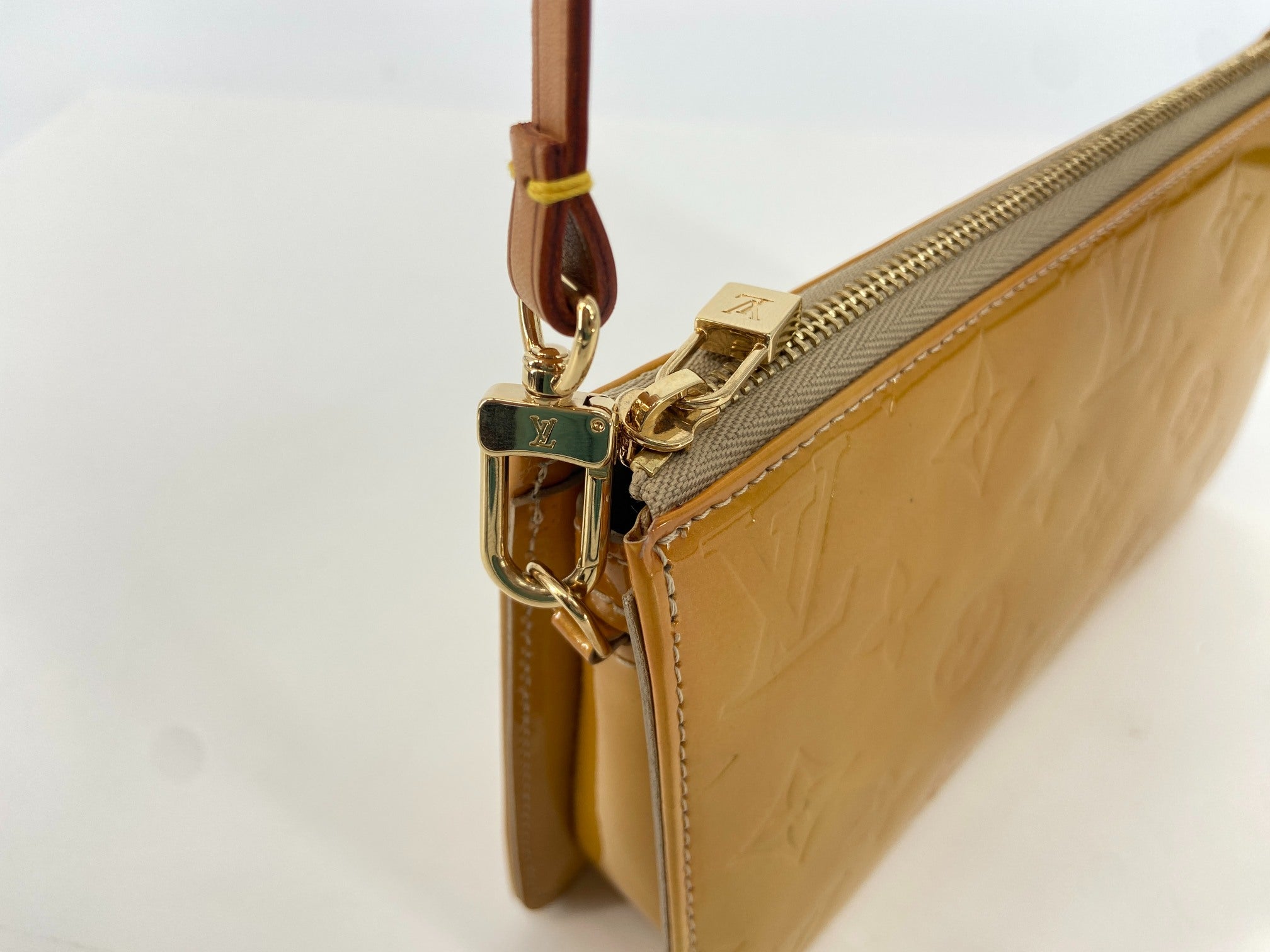 Louis Vuitton Pochette Lexington Yellow Vernis Monogram Leather