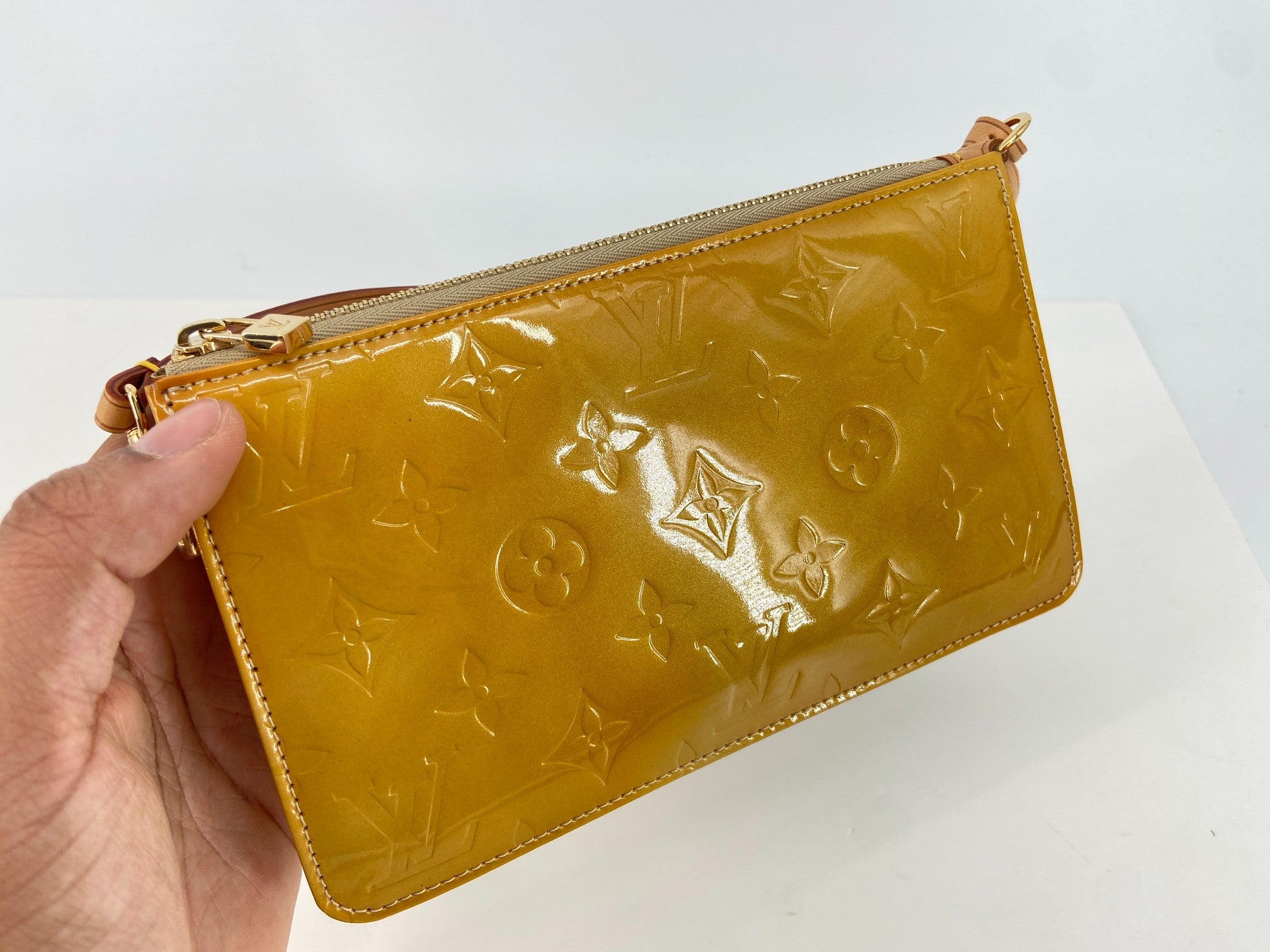 Louis Vuitton Pochette Lexington Yellow Vernis Monogram Leather