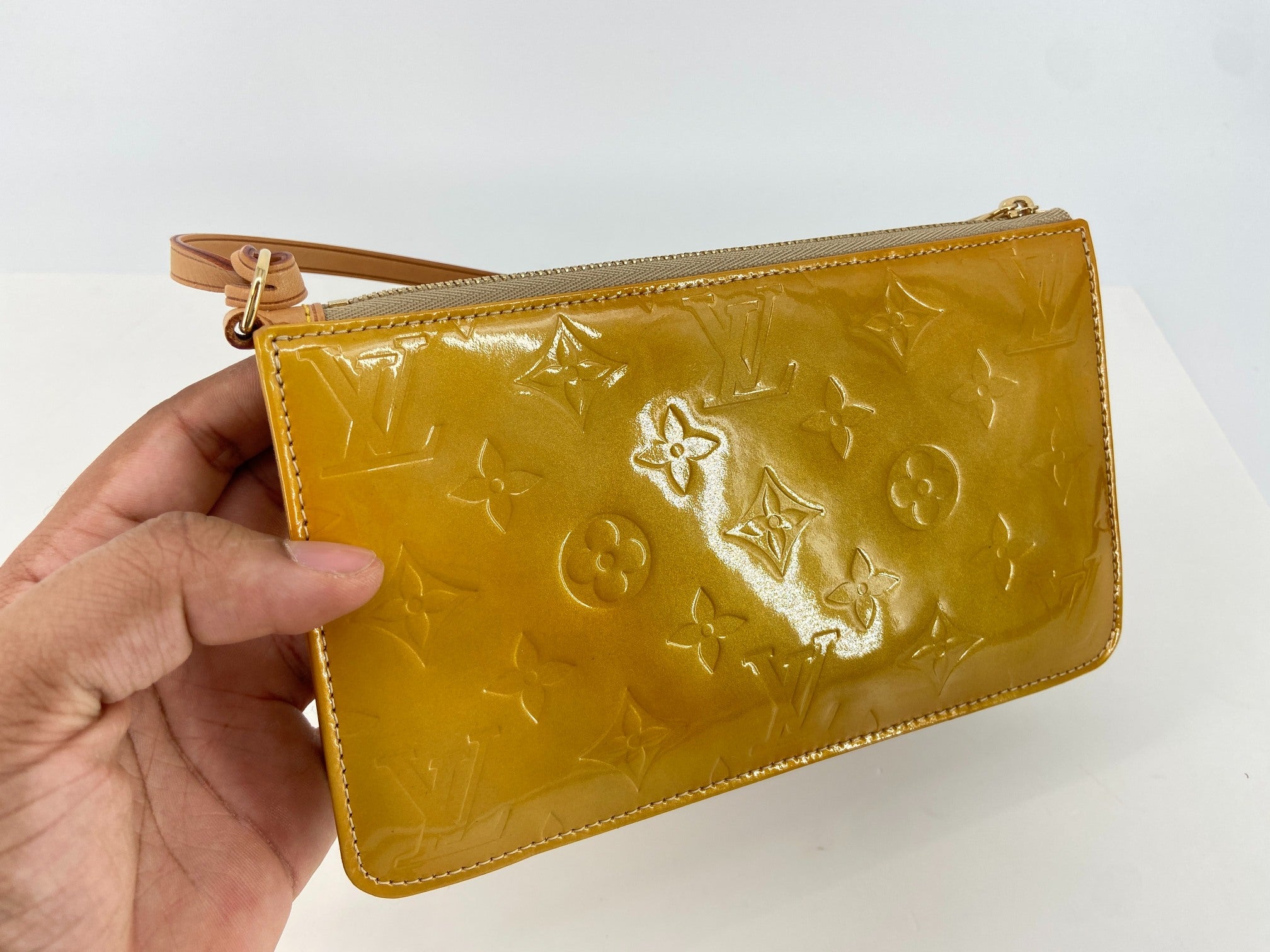 Louis Vuitton Pochette Lexington Yellow Vernis Monogram Leather