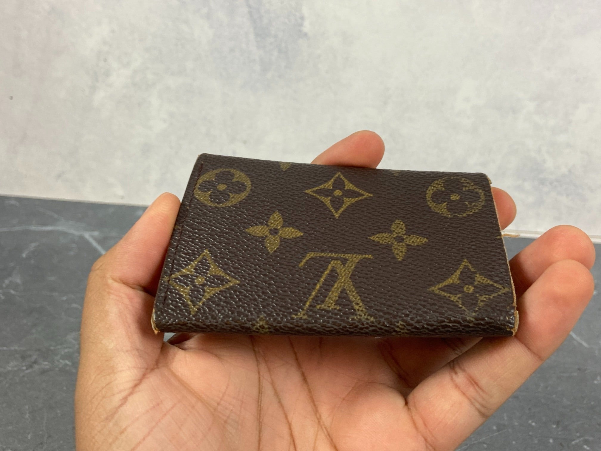 Louis Vuitton 6 Key Holder Monogram Canvas