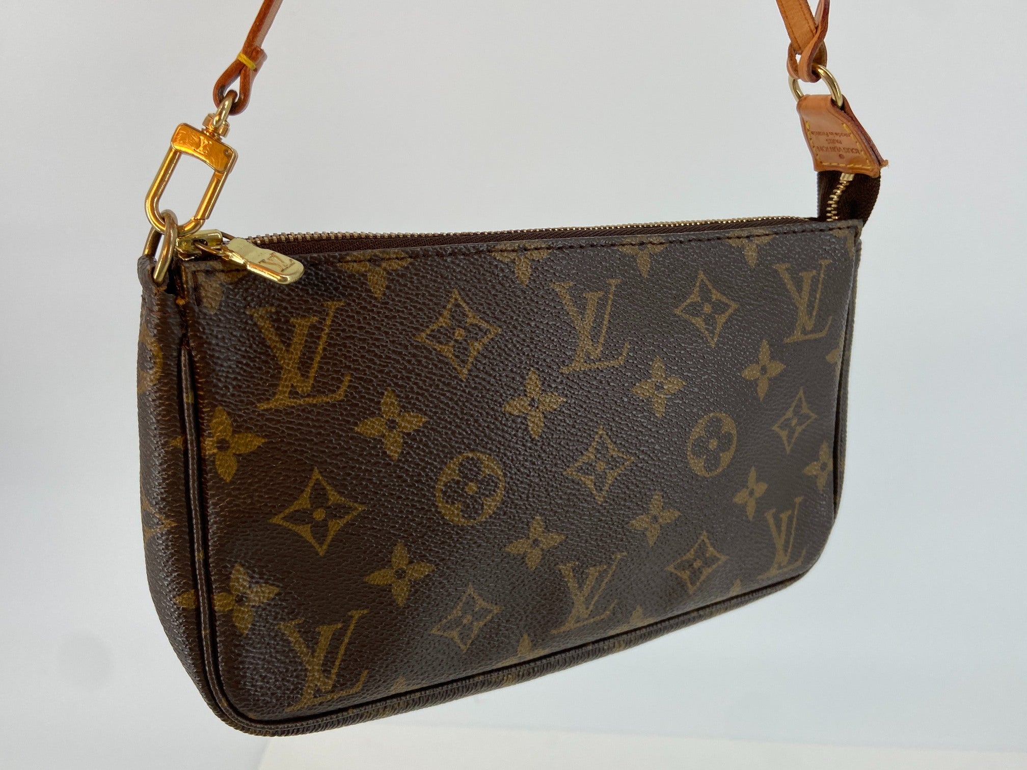 Louis Vuitton Pochette Accessoires Monogram Canvas incl. Dustbag