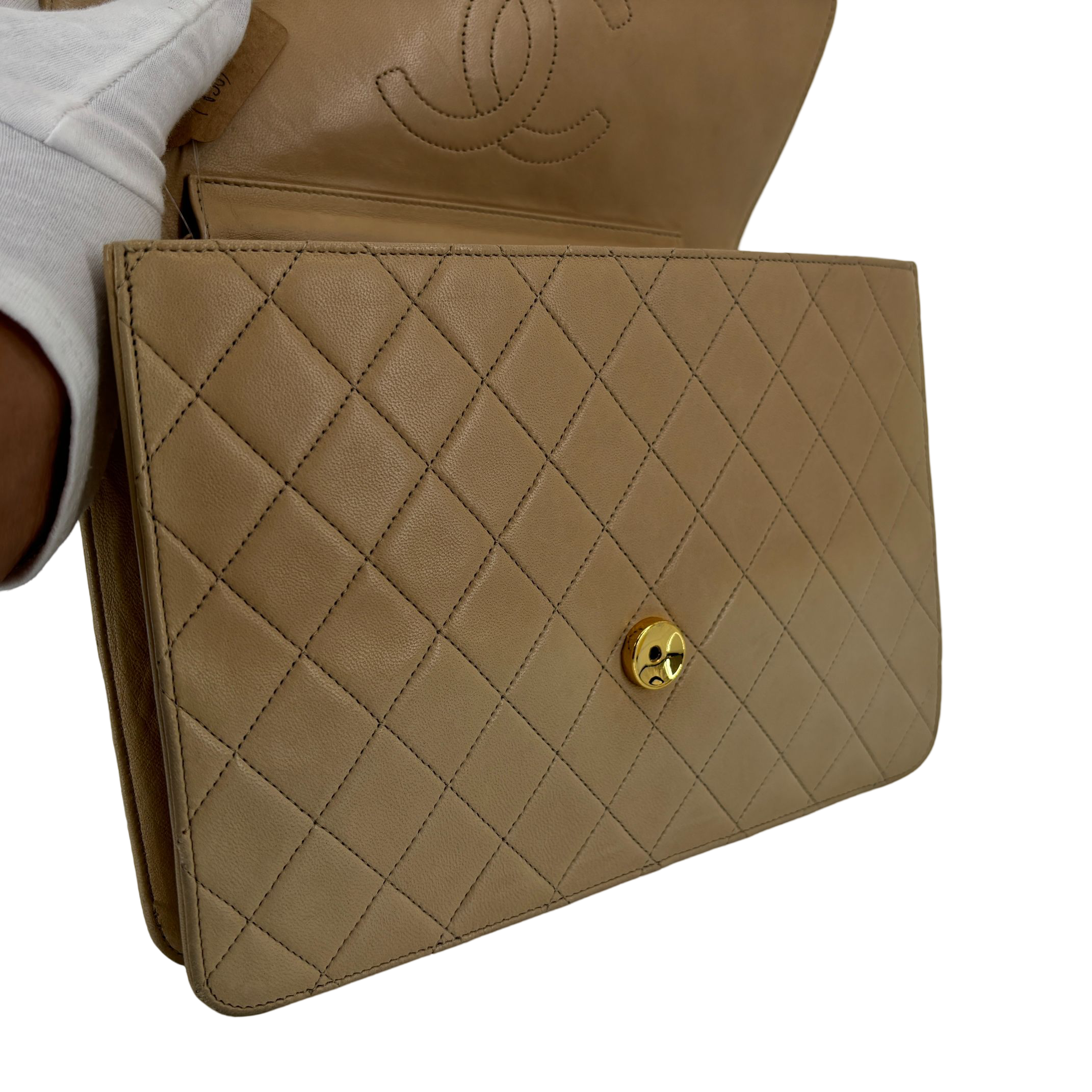 Chanel Single Flap Bag Push-Lock Beige Matelassé Leather incl. Dustbag