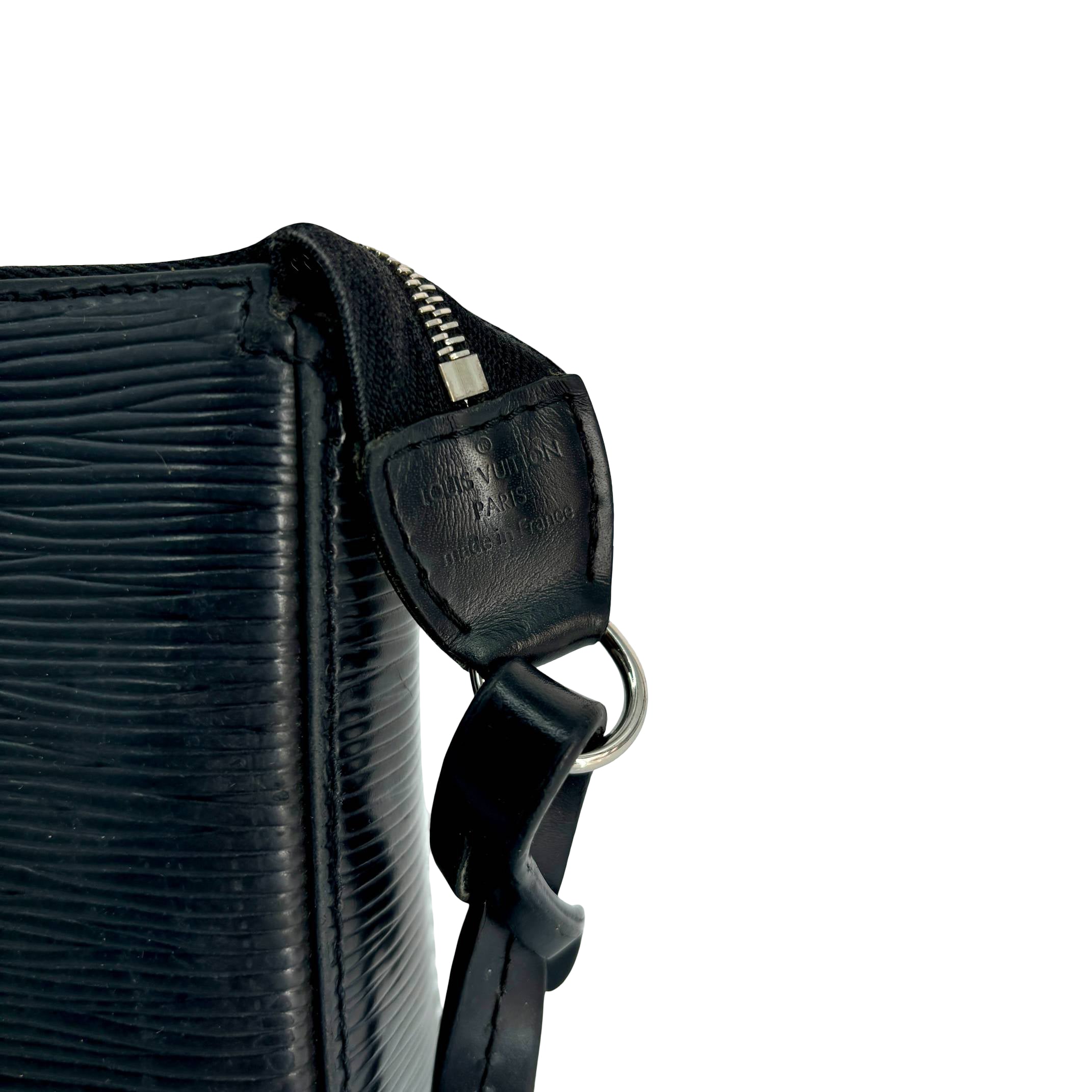 Louis Vuitton Pochette Accessoires Black Epi Leather