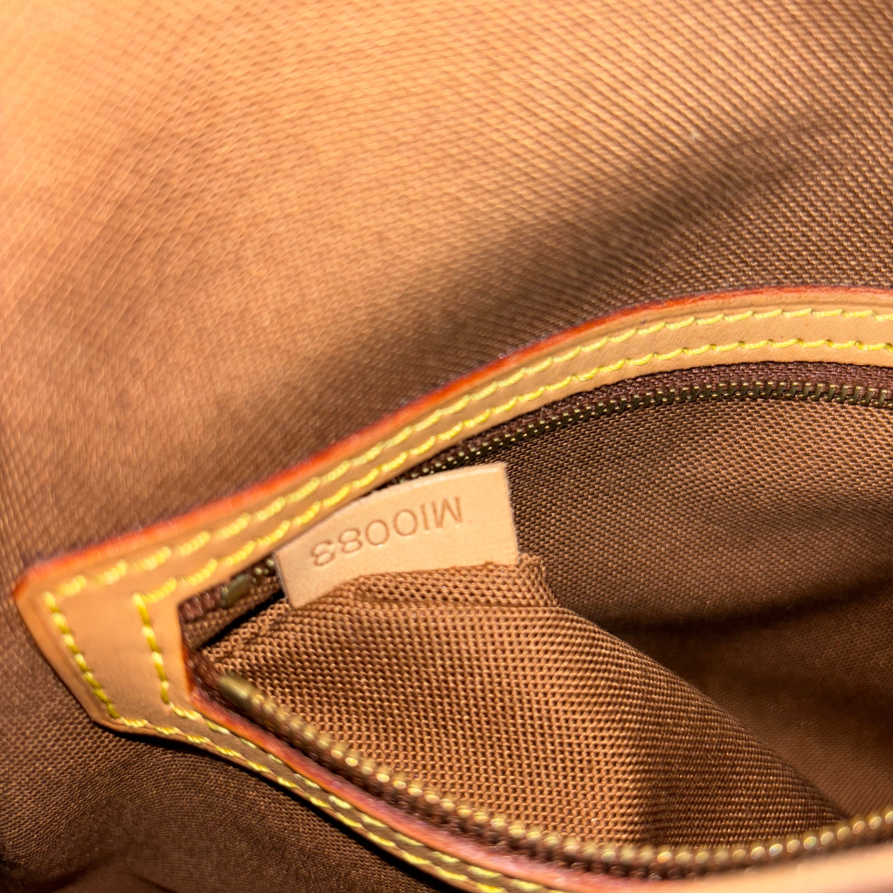 Louis Vuitton Looping PM Monogram Canvas