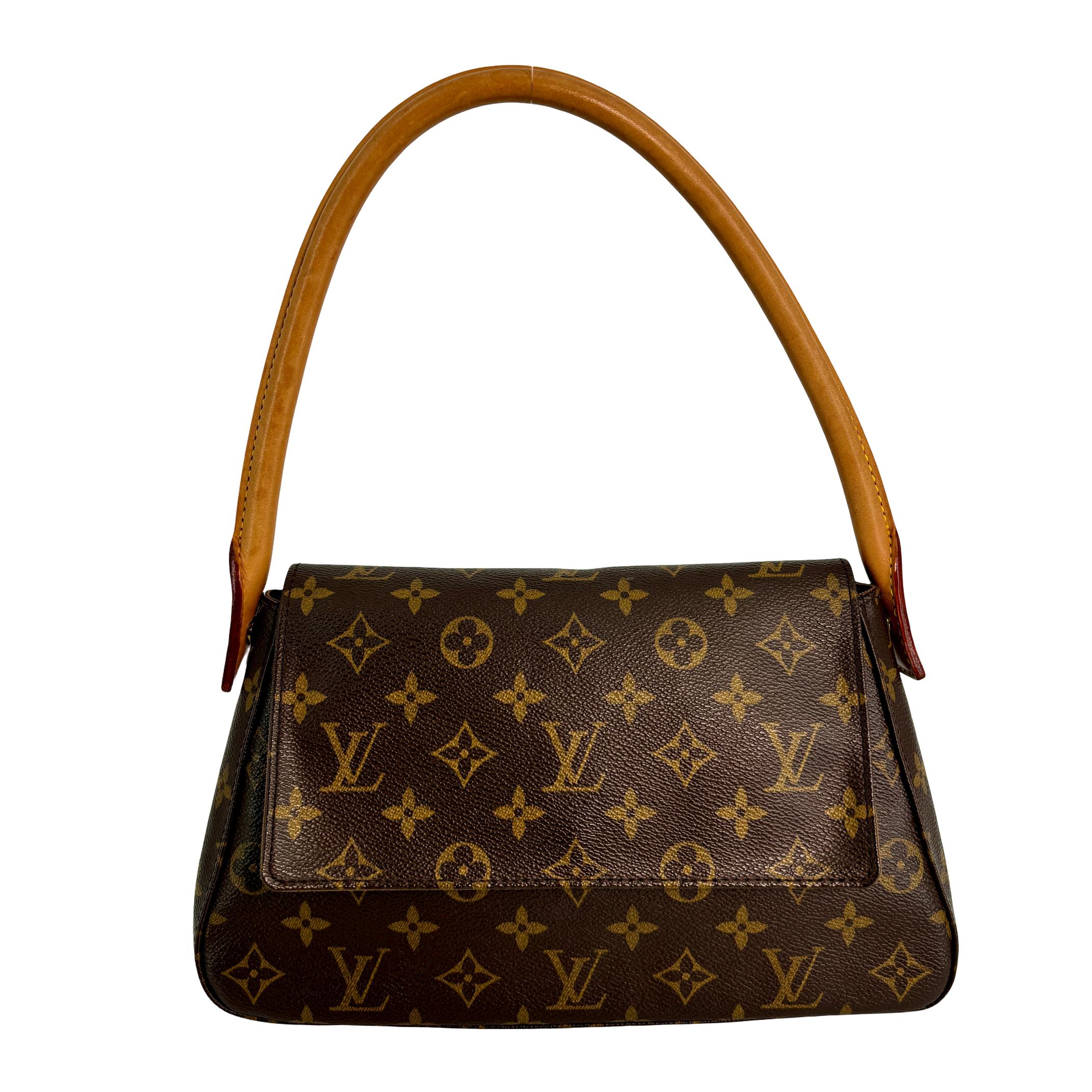Louis Vuitton Looping PM Monogram Canvas