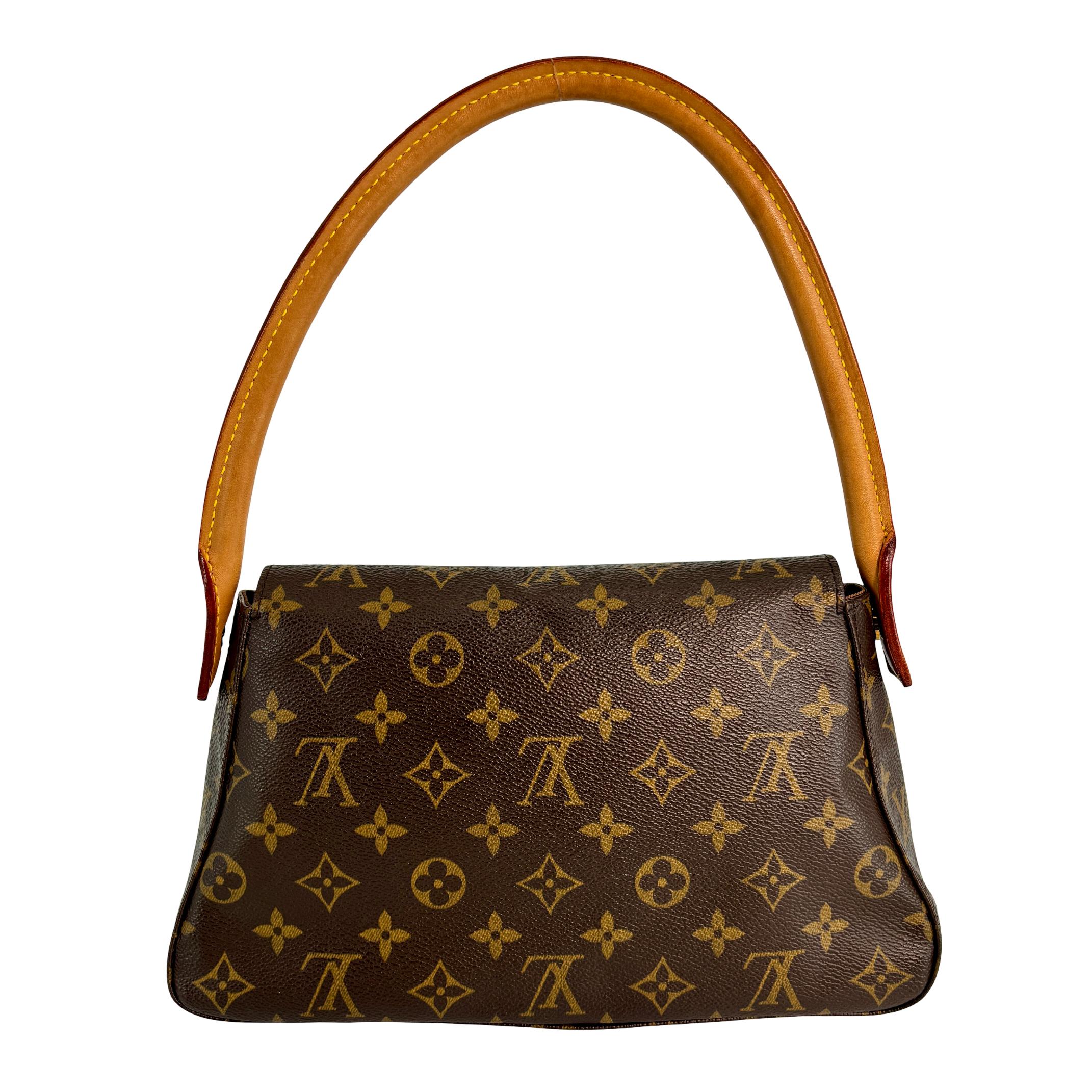 Louis Vuitton Looping PM Monogram Canvas