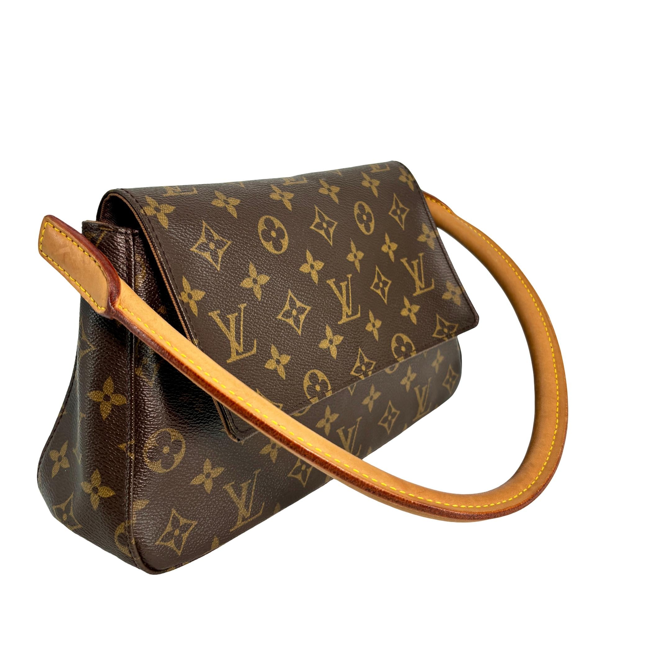 Louis Vuitton Looping PM Monogram Canvas