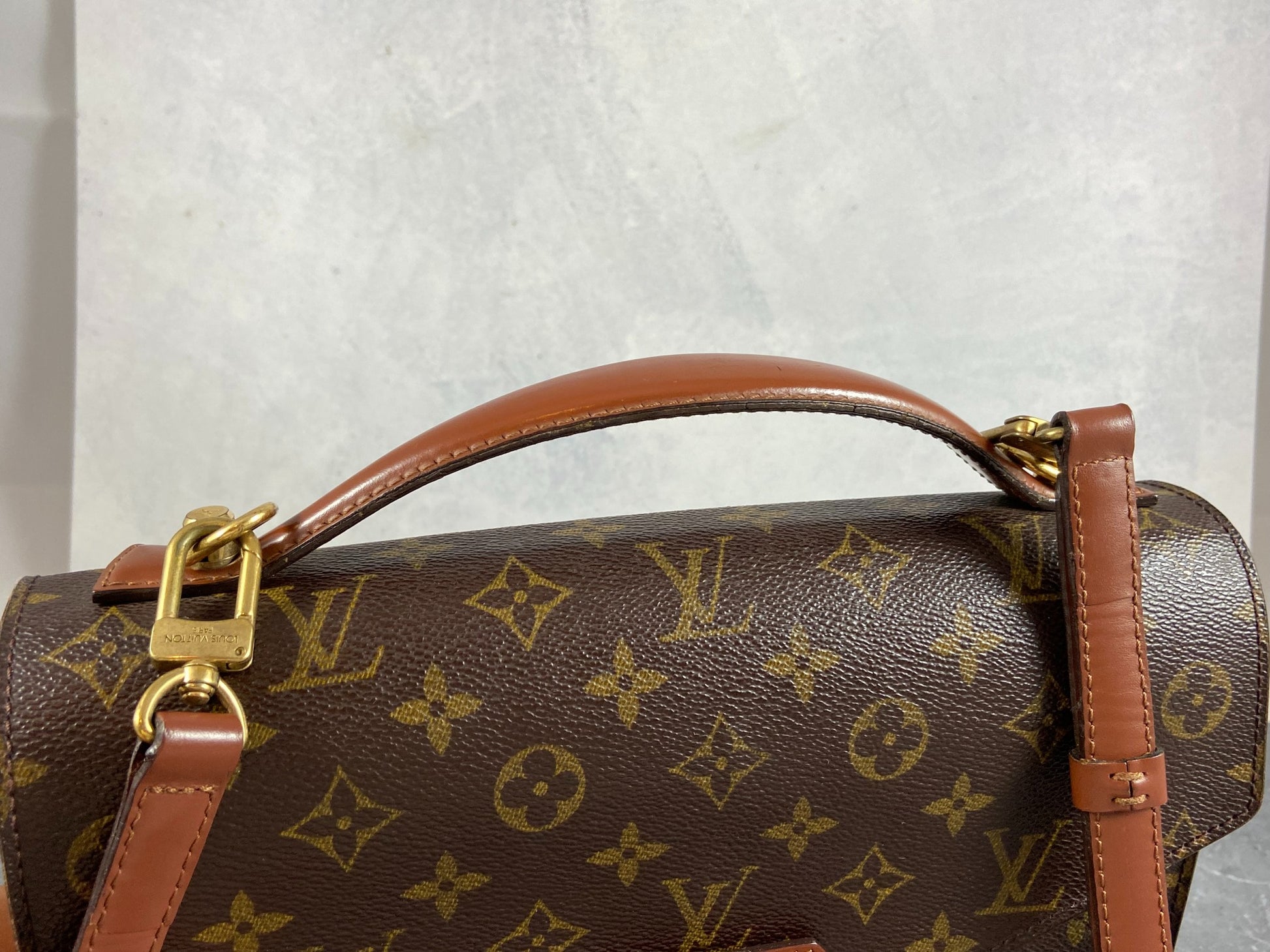 Authentic Louis Vuitton Classic Monogram Canvas Monceau 28 Bag – Italy  Station