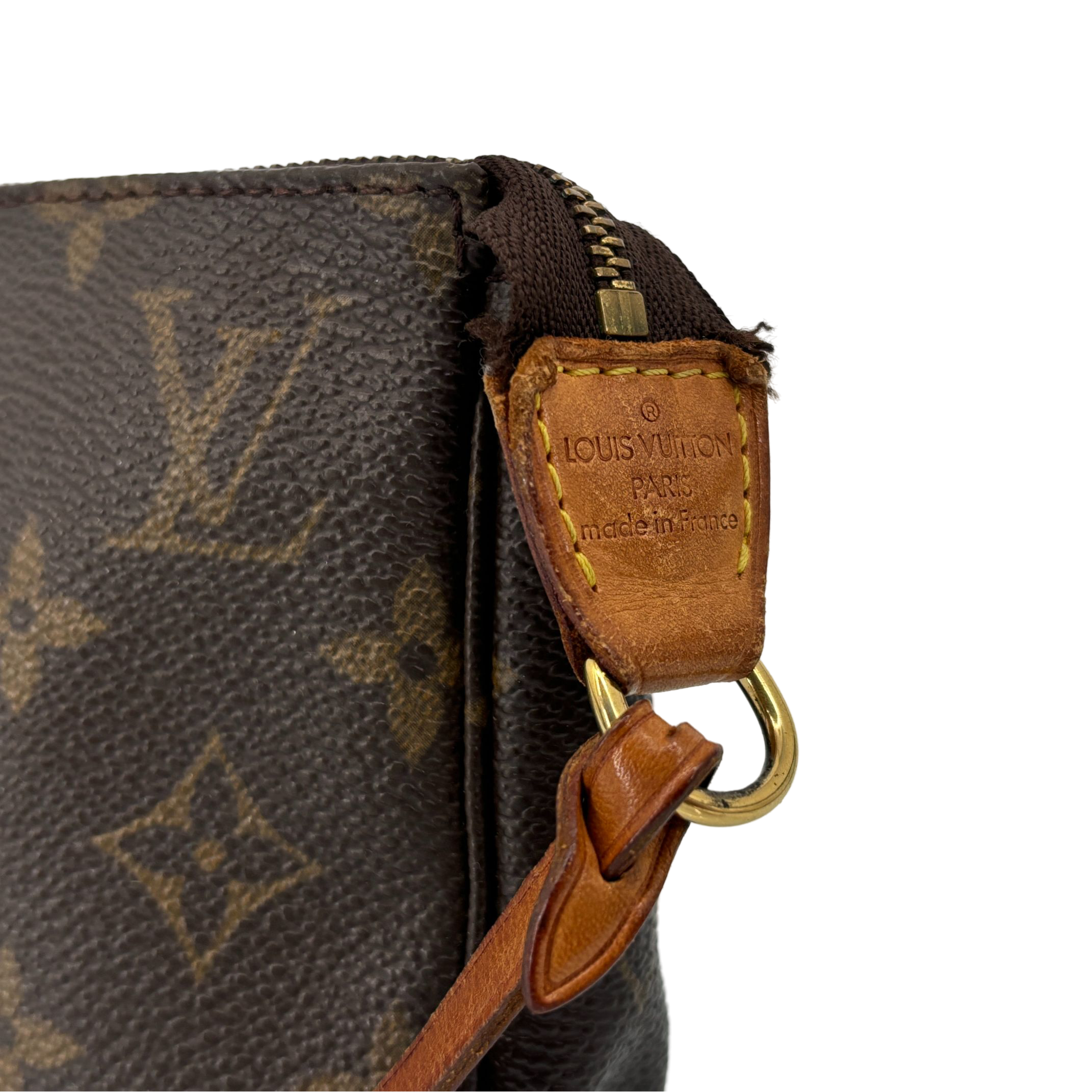 Louis Vuitton Pochette Accessoires Monogram Canvas