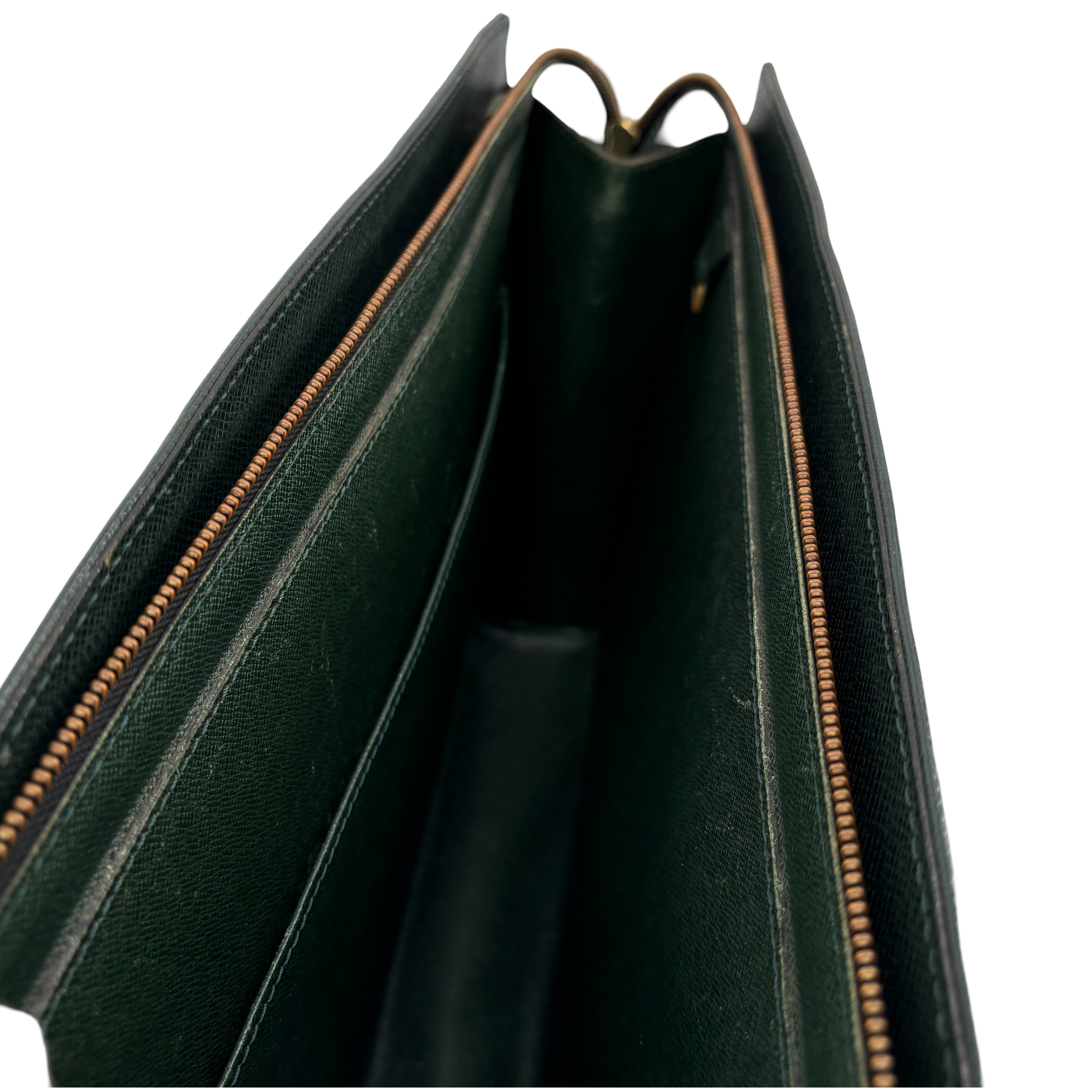 Louis Vuitton Porte Documents Voyage Epicea Green Taiga Leather