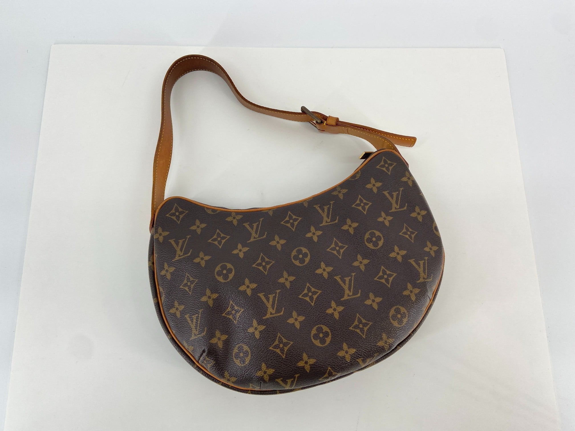 Louis Vuitton Croissant MM Hobo Bag Monogram Canvas incl. Dustbag