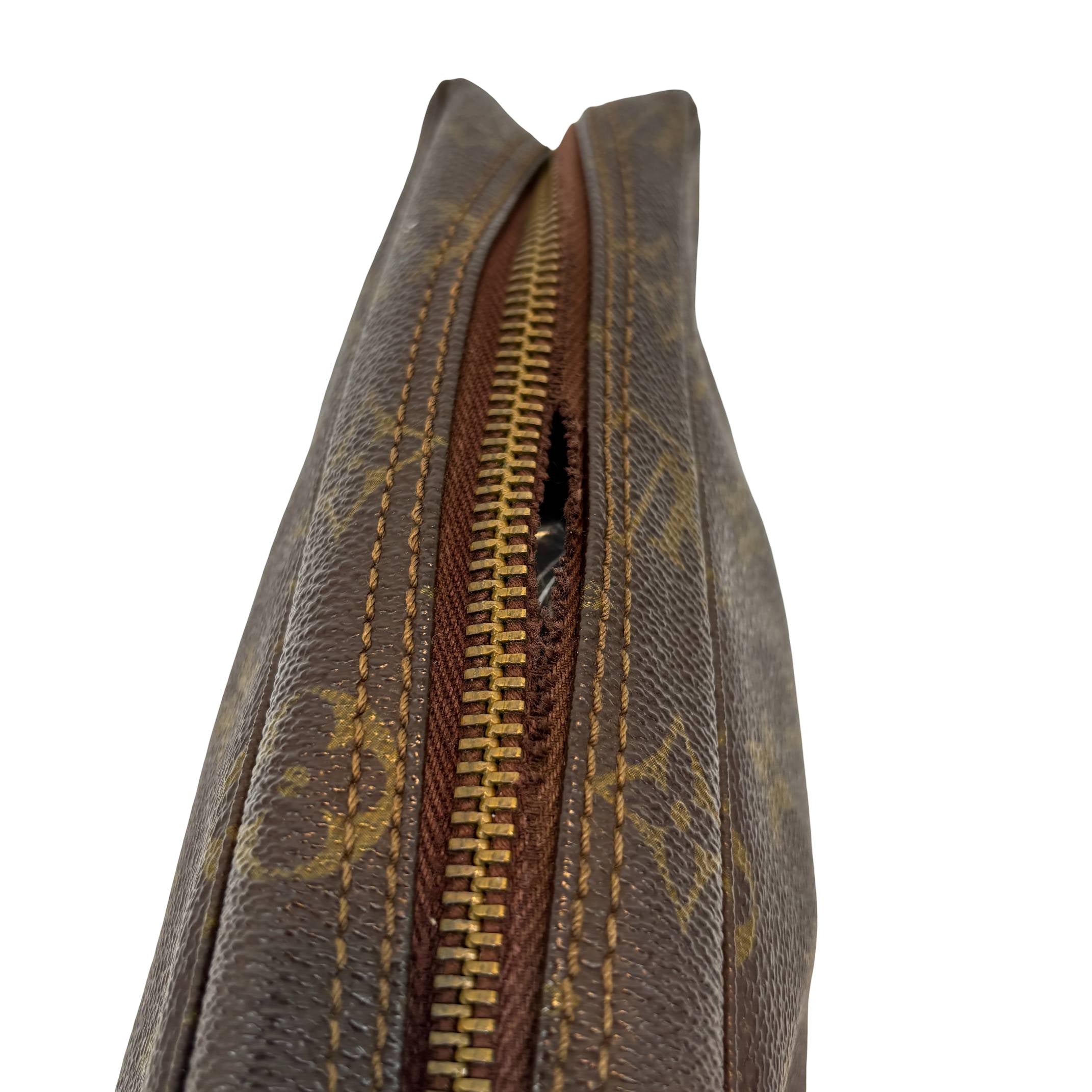 Louis Vuitton Trousse Toilette 23 Monogram Canvas