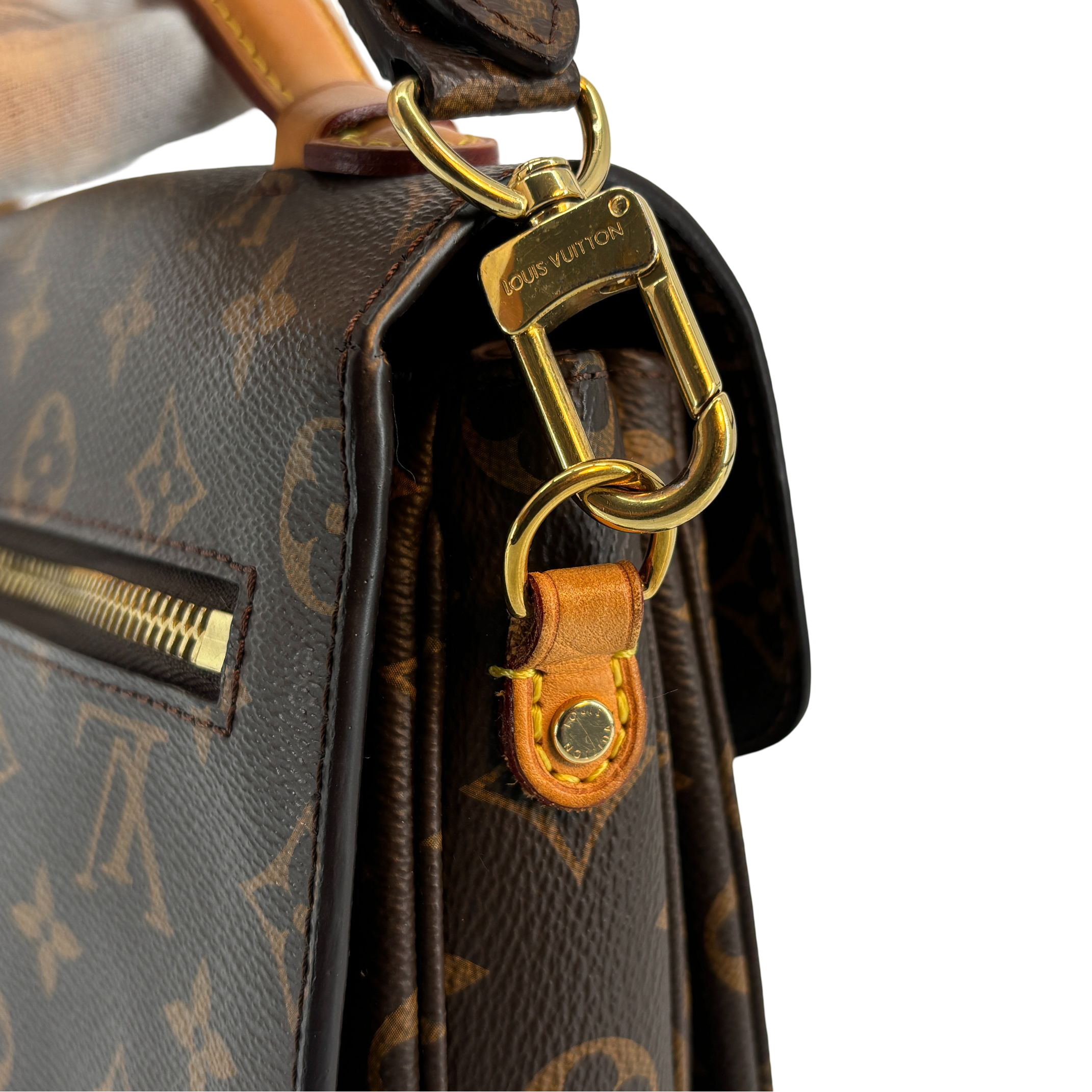 Louis Vuitton Pochette Métis Monogram Canvas incl. Dustbag