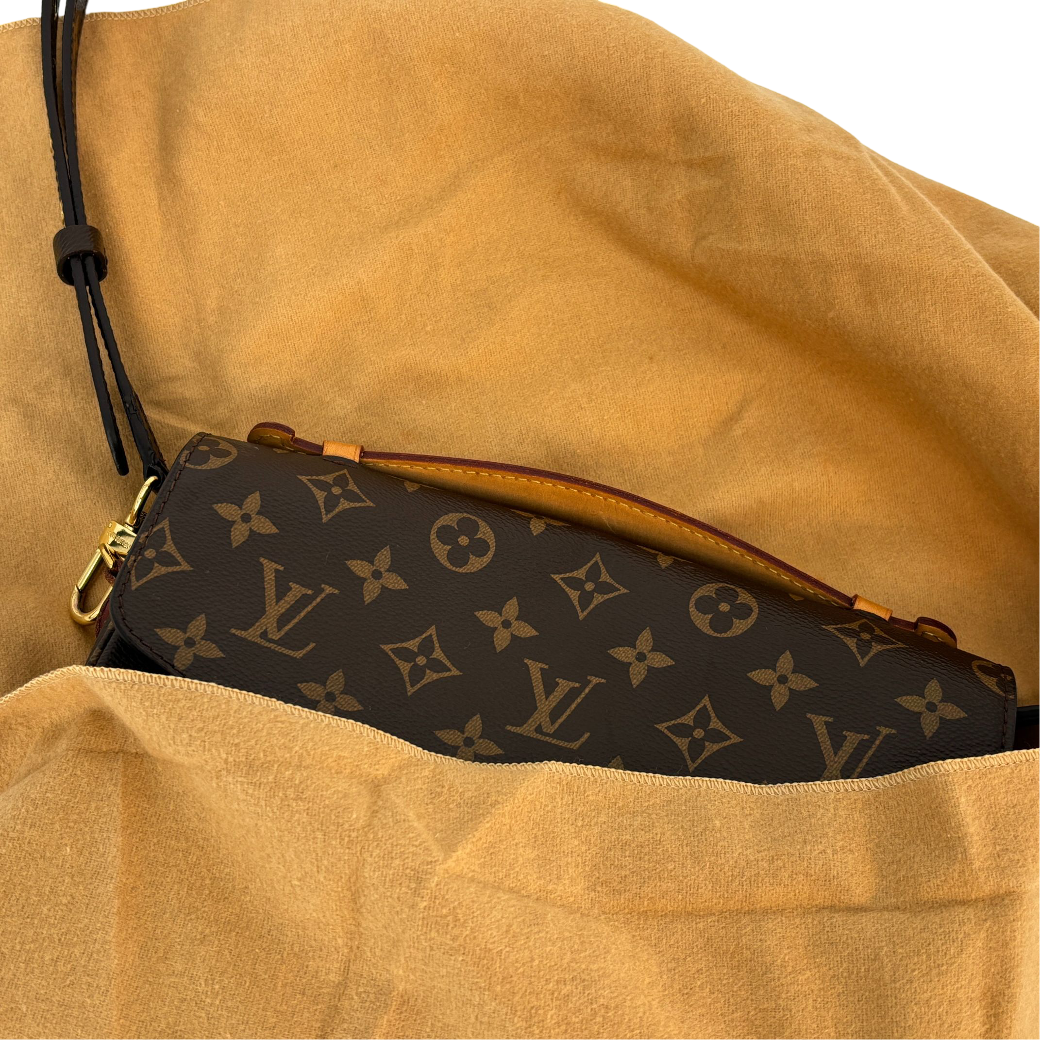 Louis Vuitton Pochette Métis Monogram Canvas incl. Dustbag