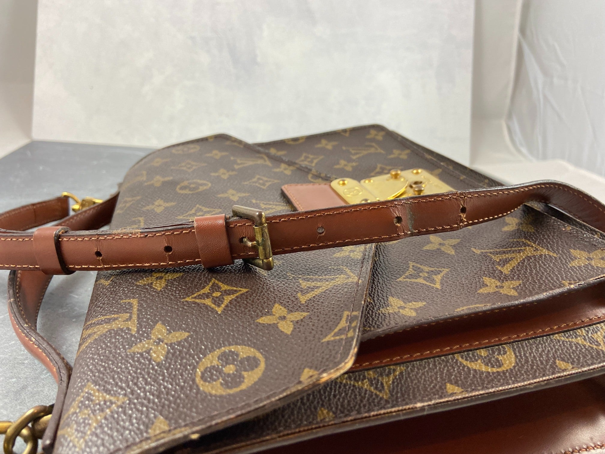 Louis Vuitton Monceau 28 Monogram Canvas