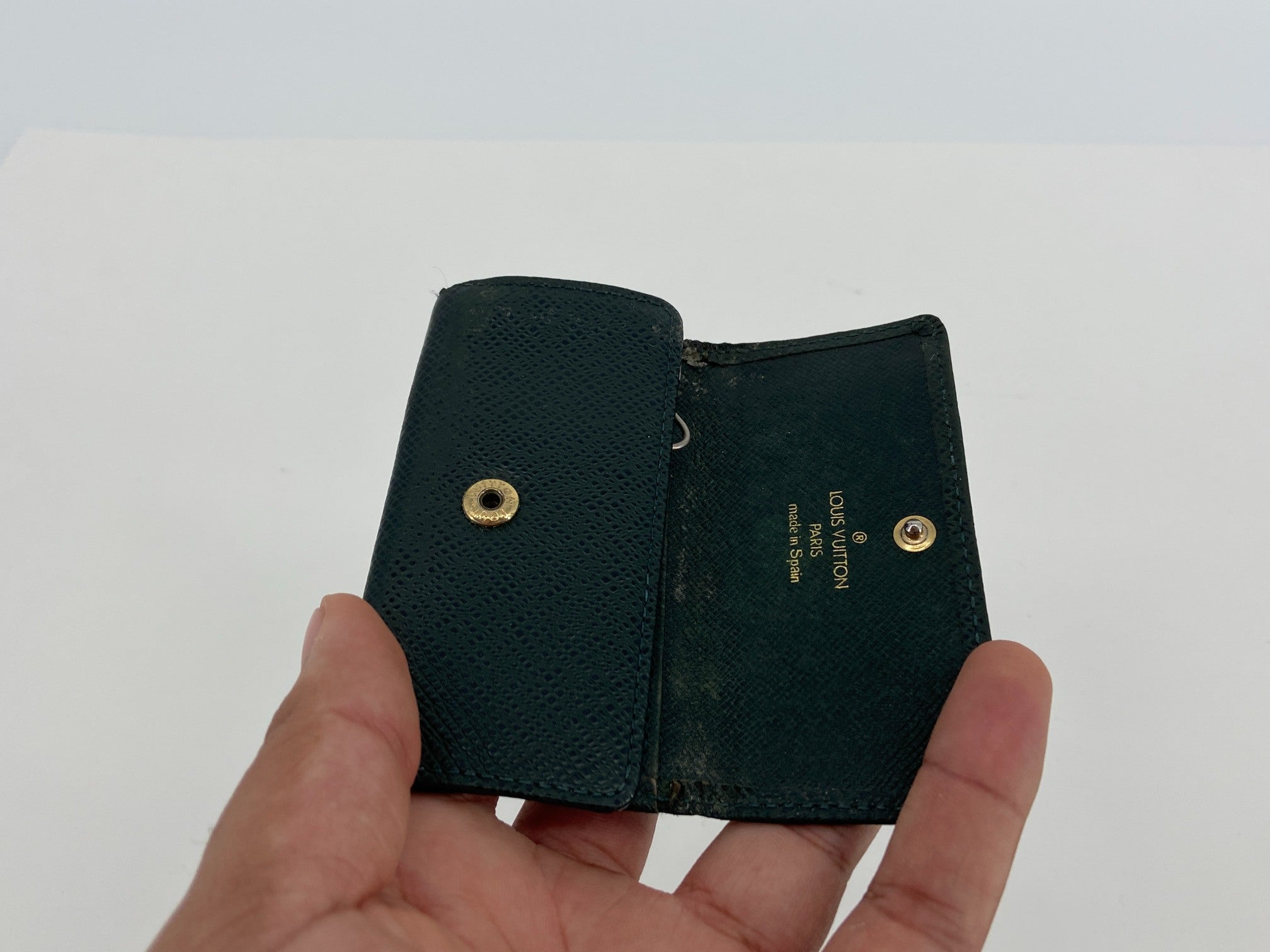 Louis Vuitton 4 Key Holder Green Taiga Leather