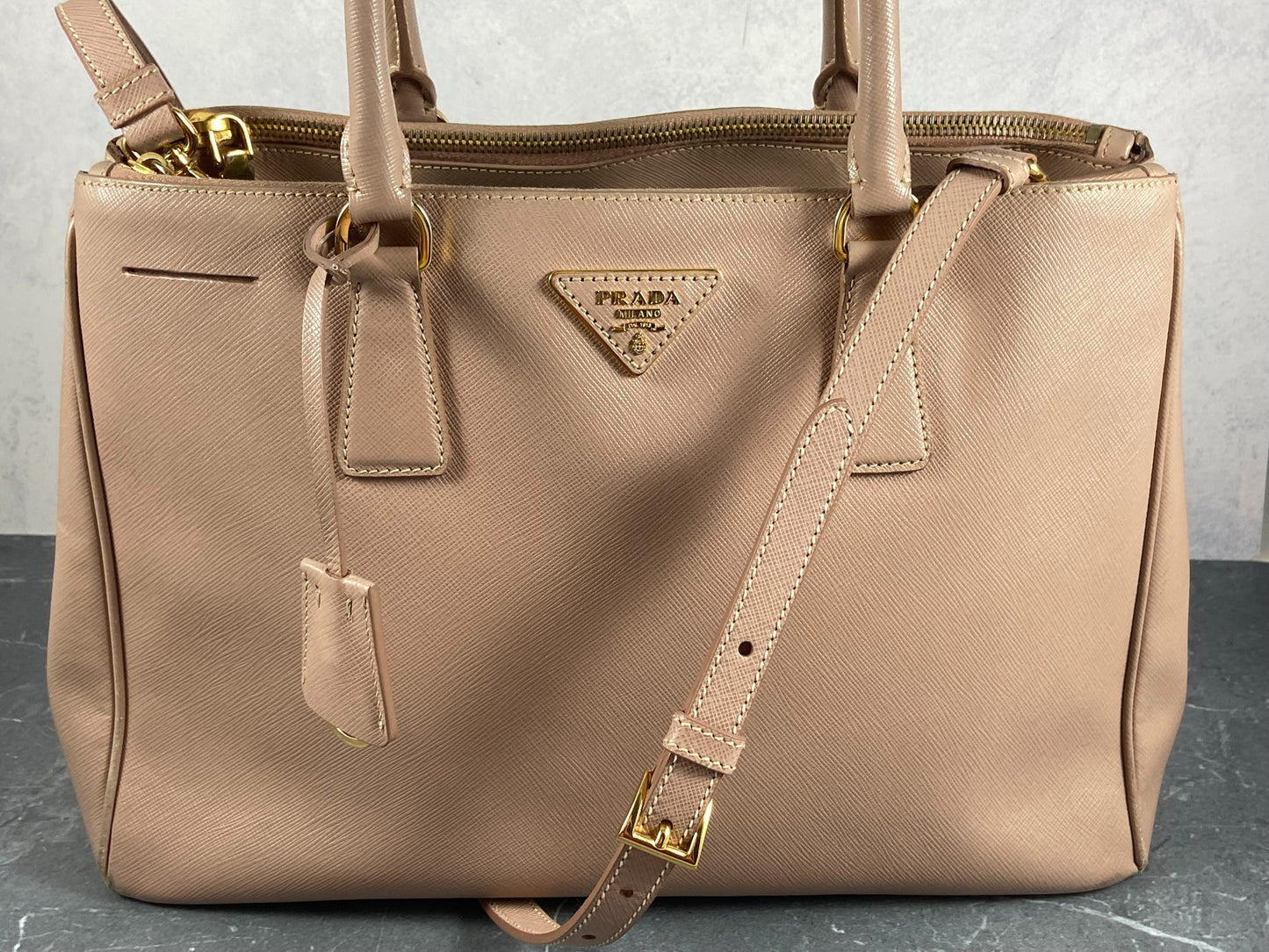 Prada Galleria Hand Bag Beige Saffiano Leather