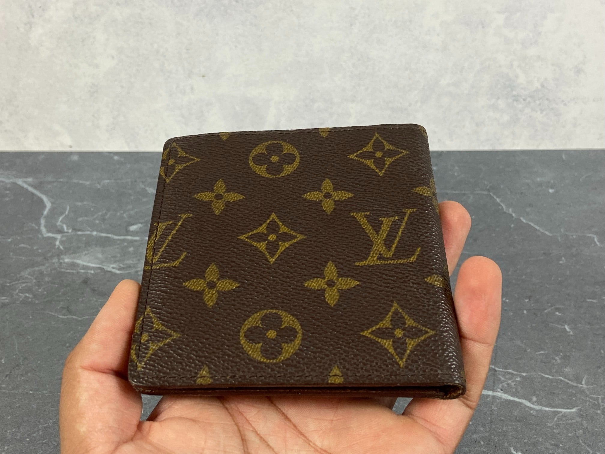 Louis Vuitton Porte-Billets 10 Card Wallet Monogram Canvas