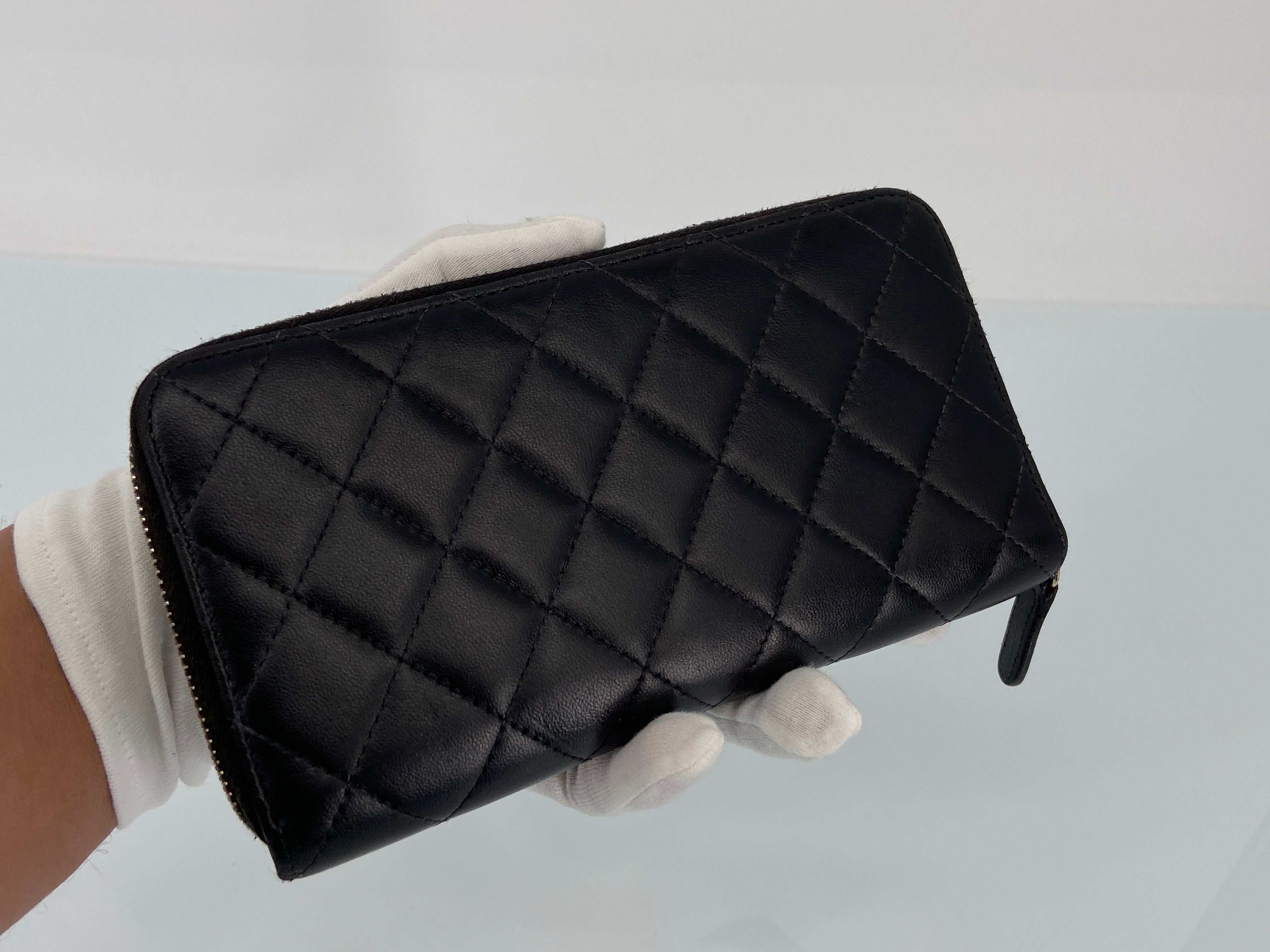 Chanel CC Zippy Wallet Black Quilted Leather