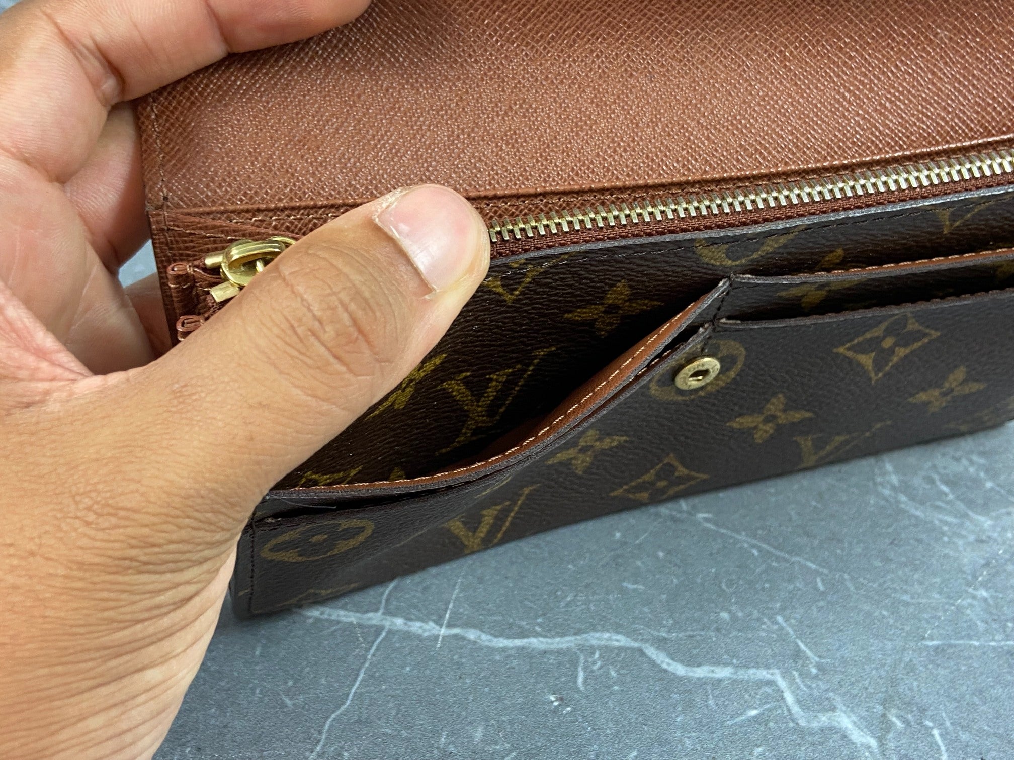 Louis Vuitton Sarah Wallet Monogram Canvas