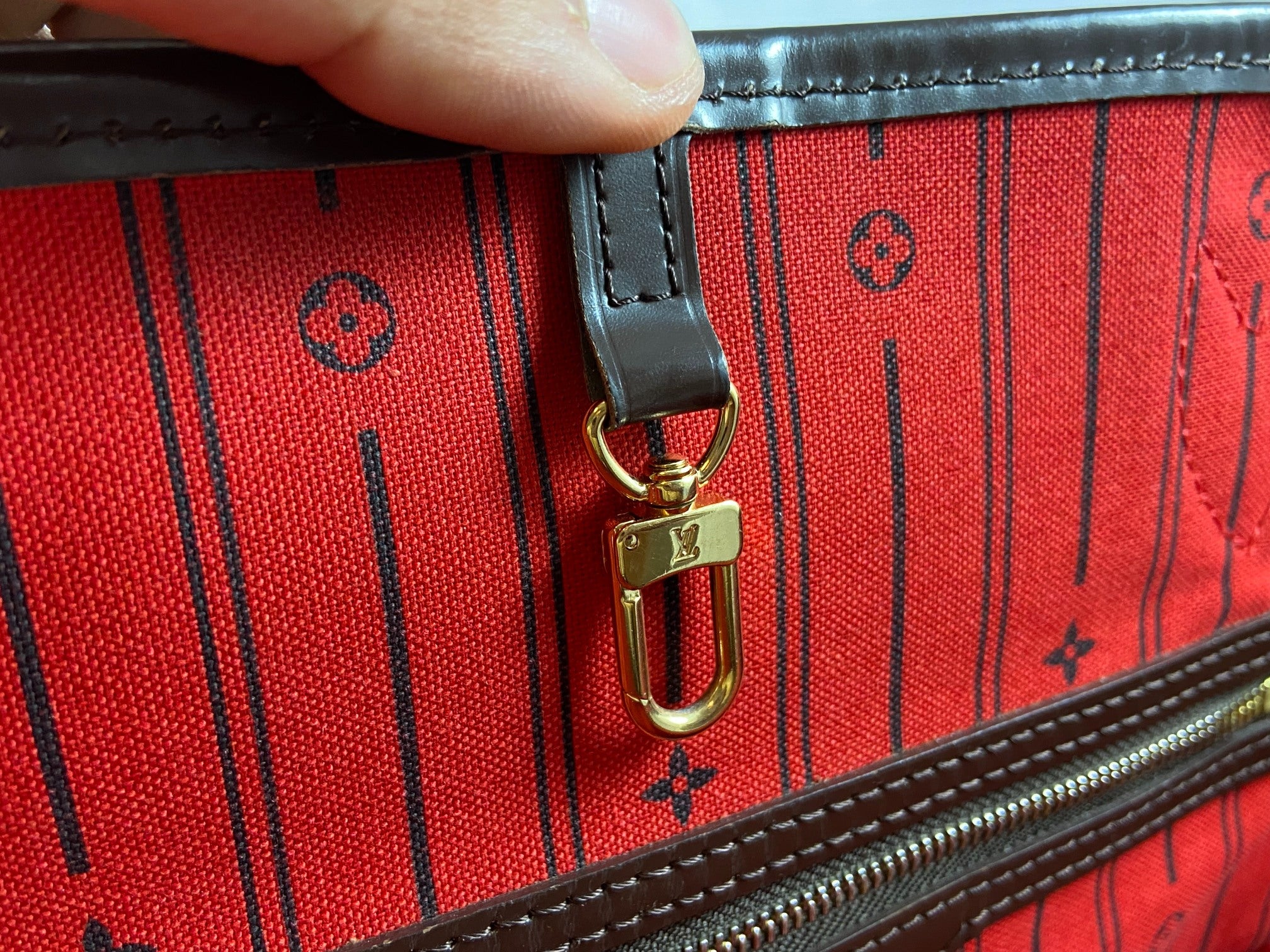 Louis Vuitton Neverfull MM Damier Ebene Canvas