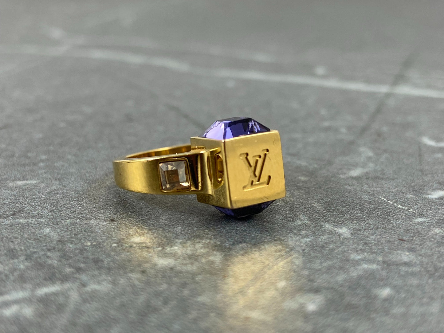 Louis Vuitton Gamble Ring Gold-Tone