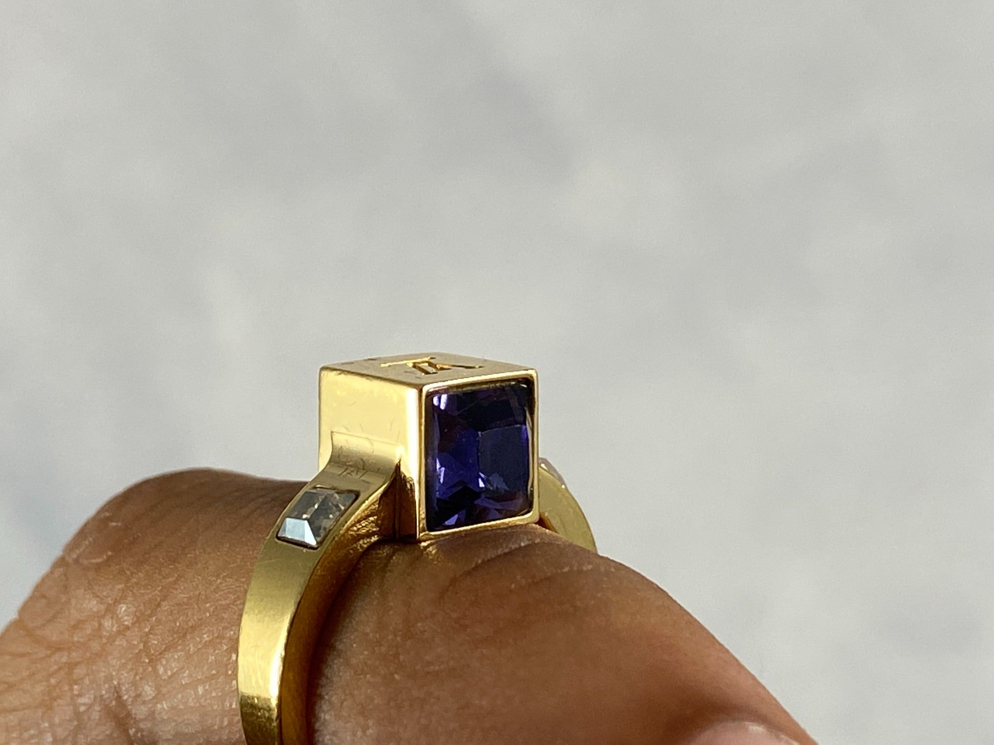 Louis Vuitton Gamble Ring Gold-Tone