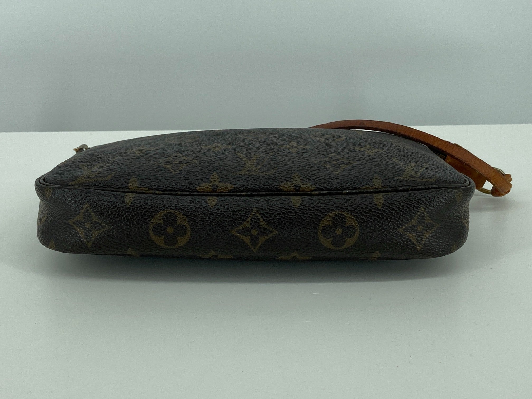 Louis Vuitton Pochette Accessoires Monogram Canvas