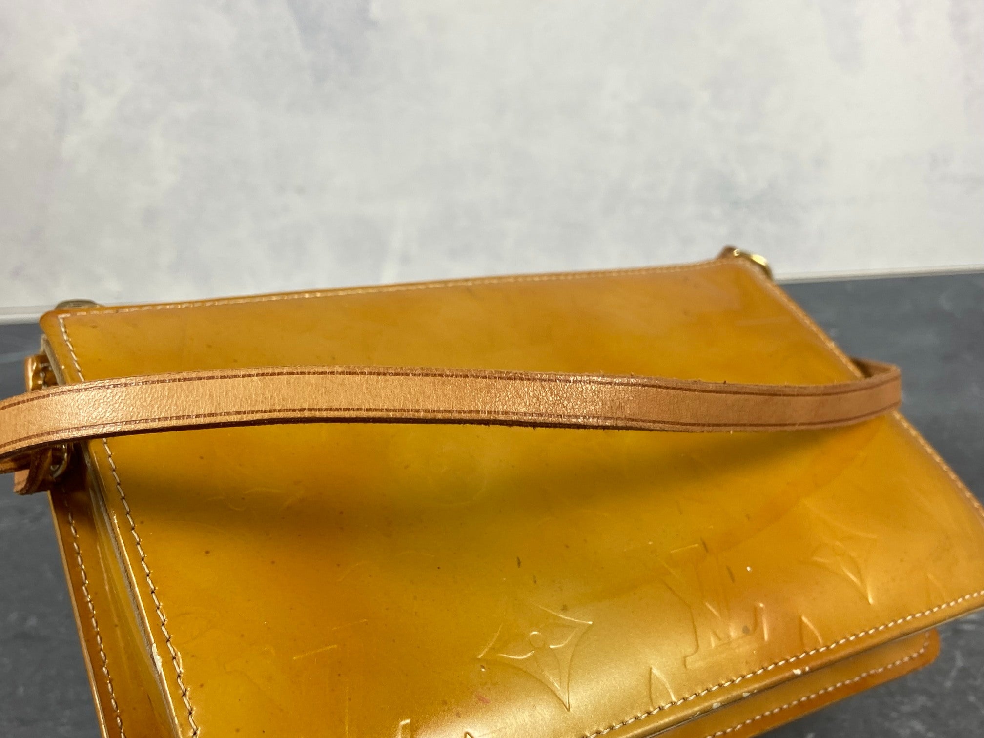 Louis Vuitton Pochette Lexington Yellow Vernis Monogram Leather