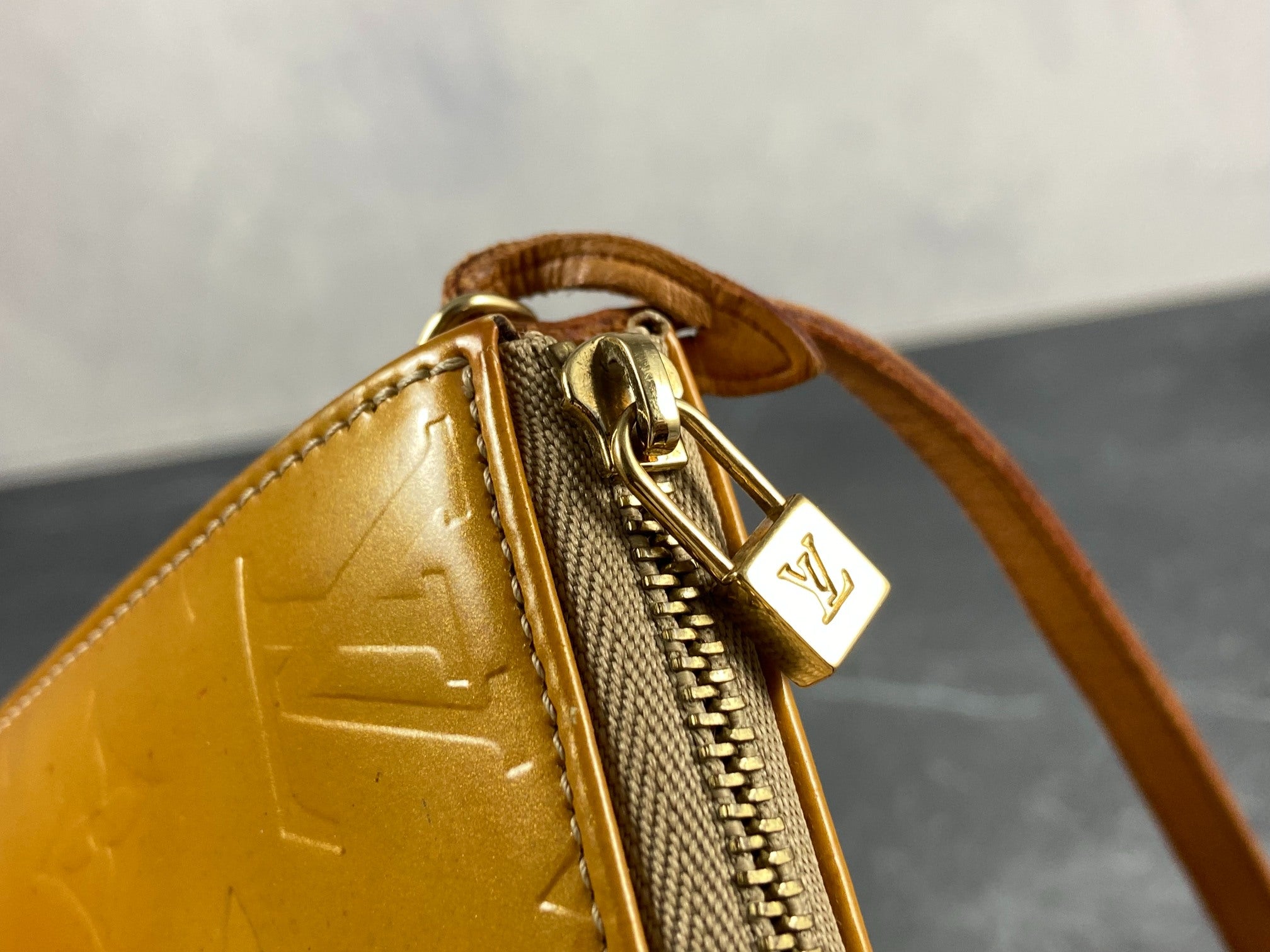 Louis Vuitton Pochette Lexington Yellow Vernis Monogram Leather