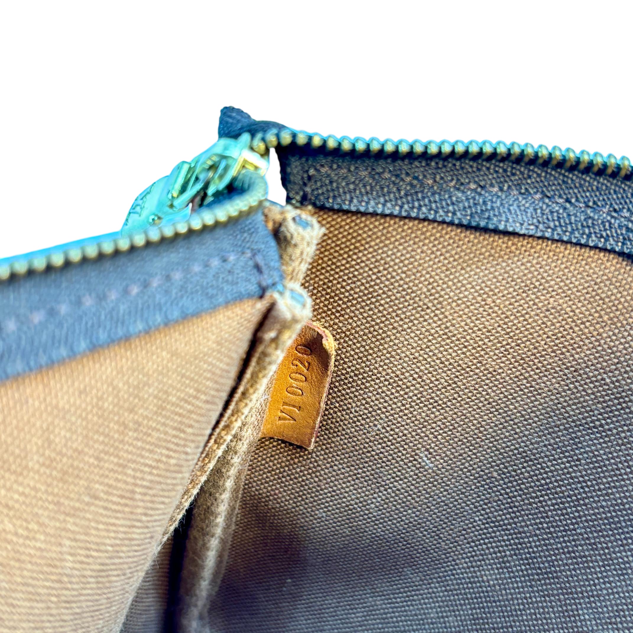 Louis Vuitton Pochette Accessoires Monogram Canvas