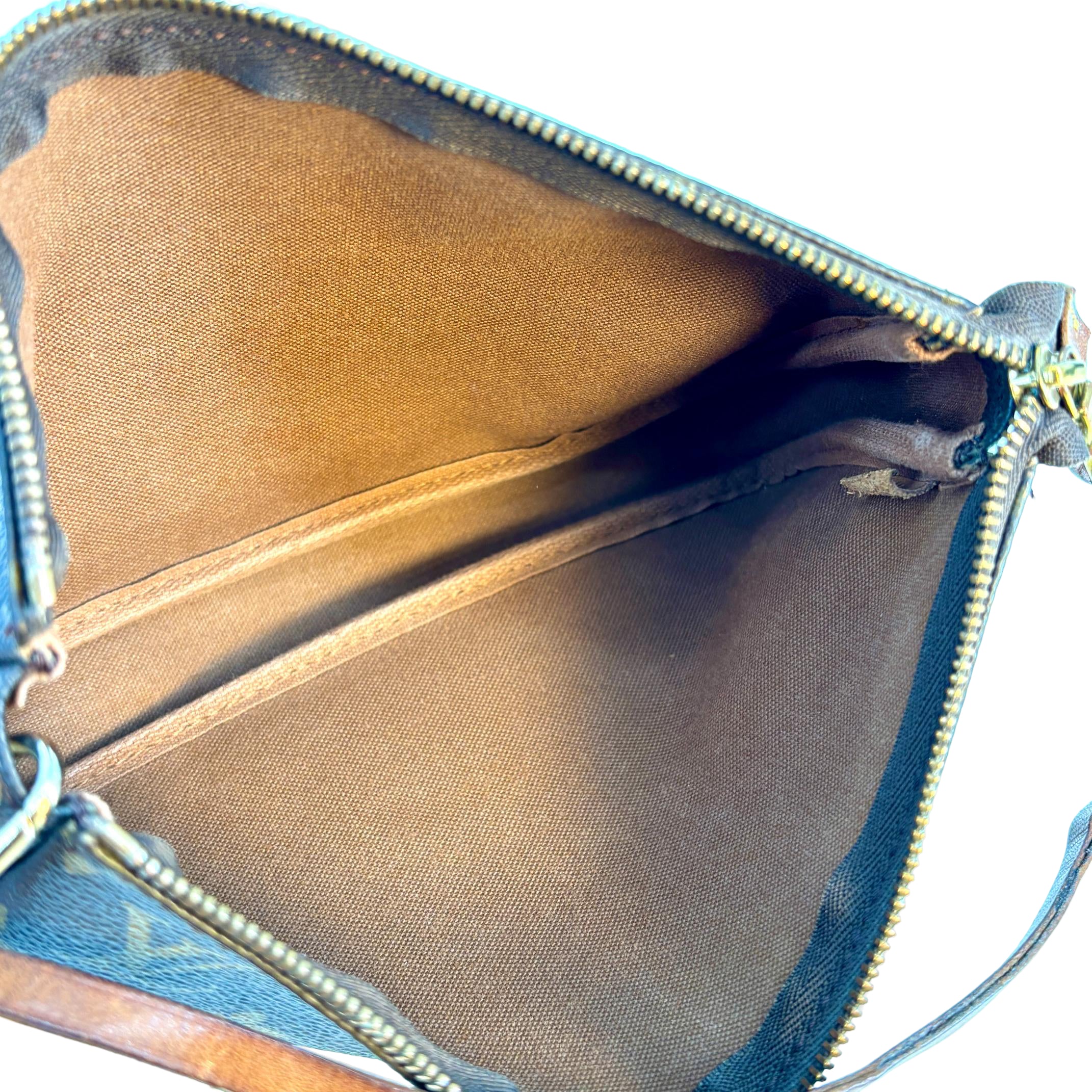 Louis Vuitton Pochette Accessoires Monogram Canvas