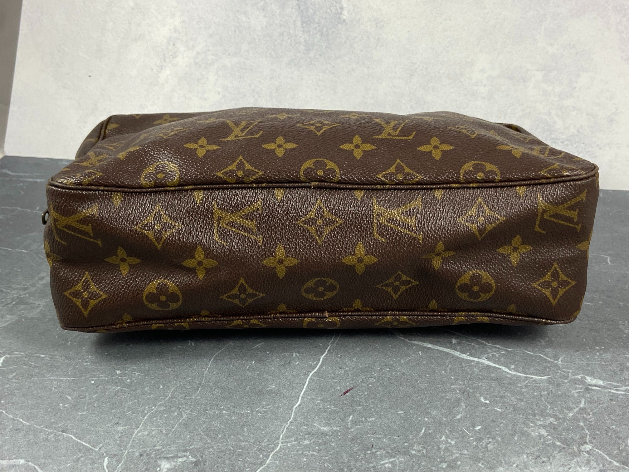 Louis Vuitton Trousse Toilette 28 Monogram Canvas