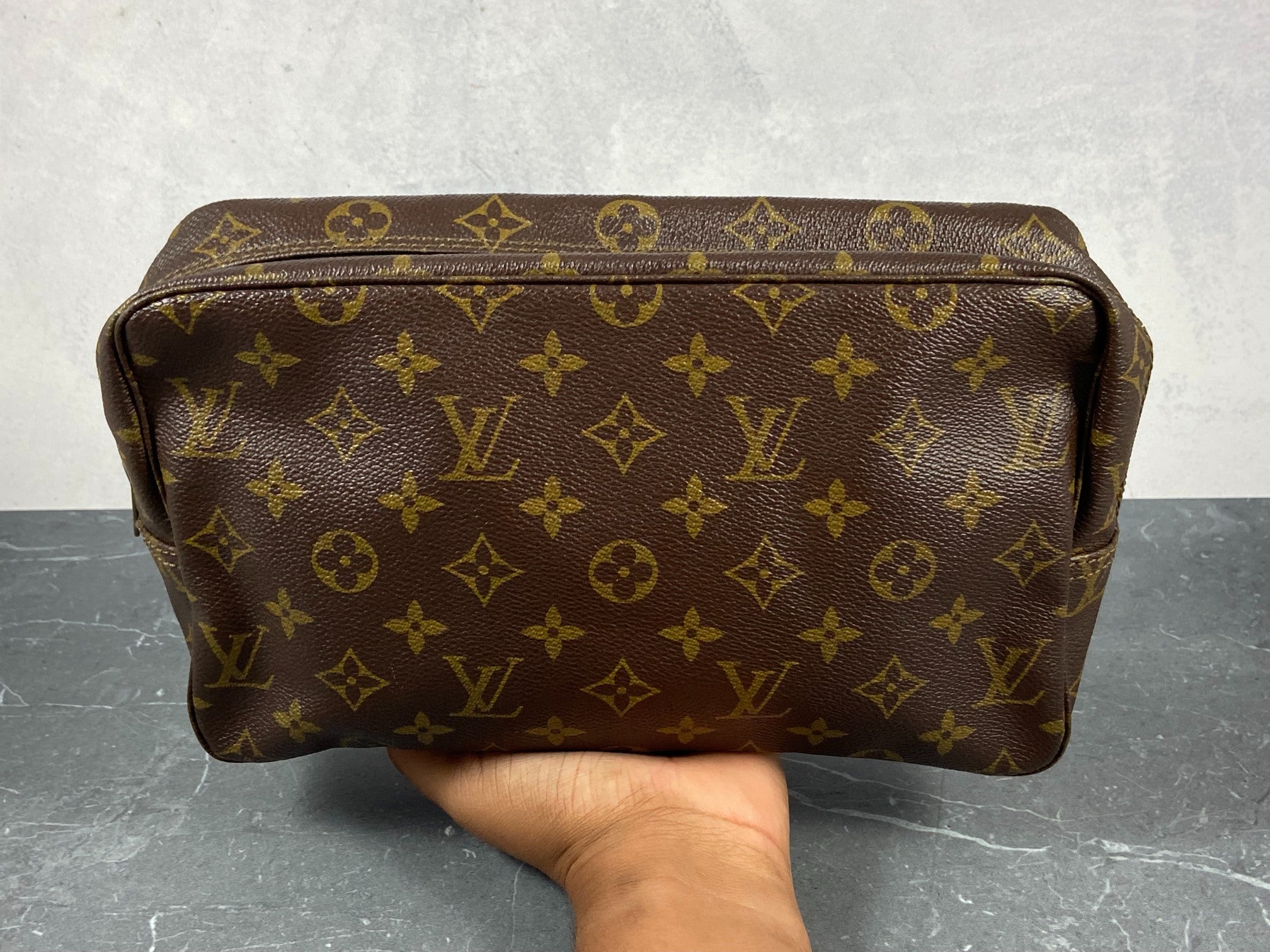 Louis Vuitton Trousse Toilette 28 Monogram Canvas