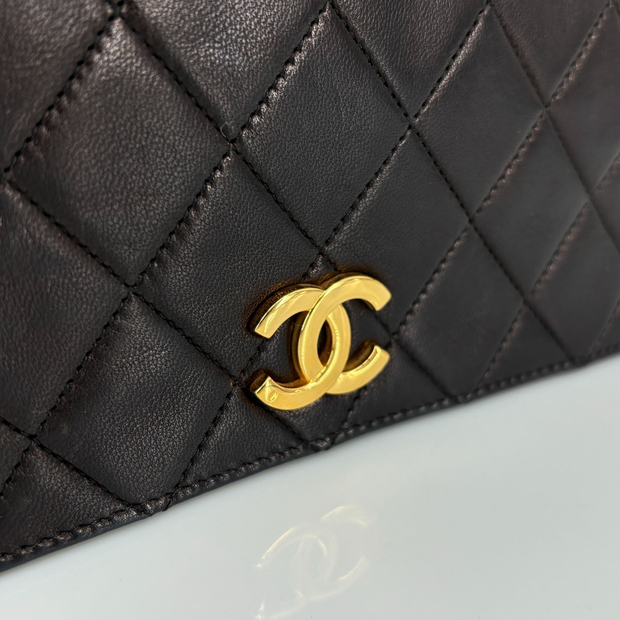 Chanel Full Flap Bag Push-Lock Black Matelassé Leather incl. Dustbag