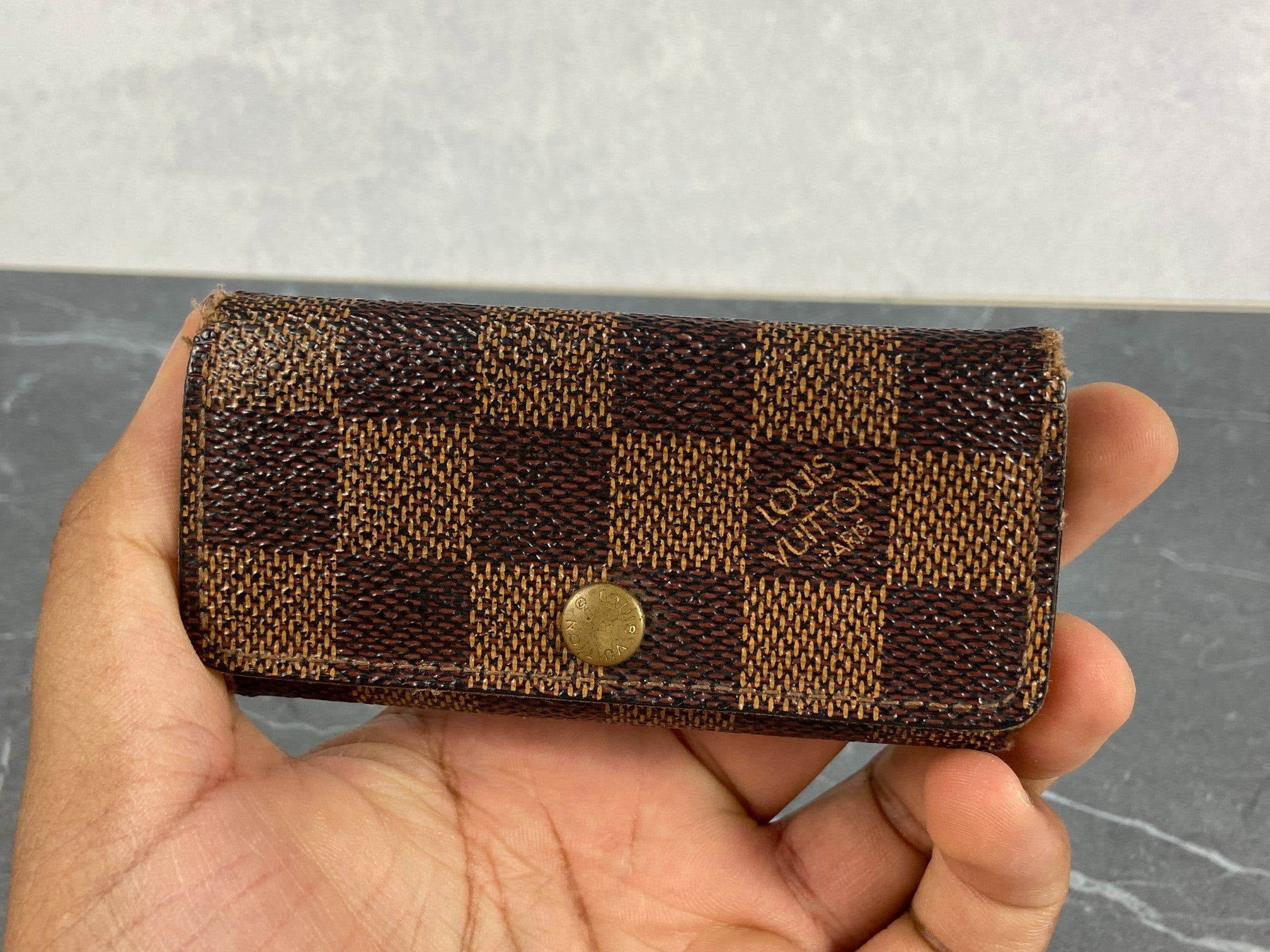 Louis Vuitton 6 Key Holder Damier Ebene Canvas