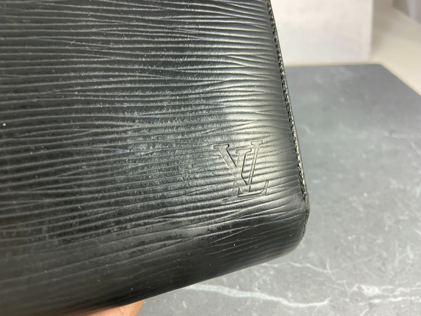 Louis Vuitton Zippy Wallet Black Epi Leather