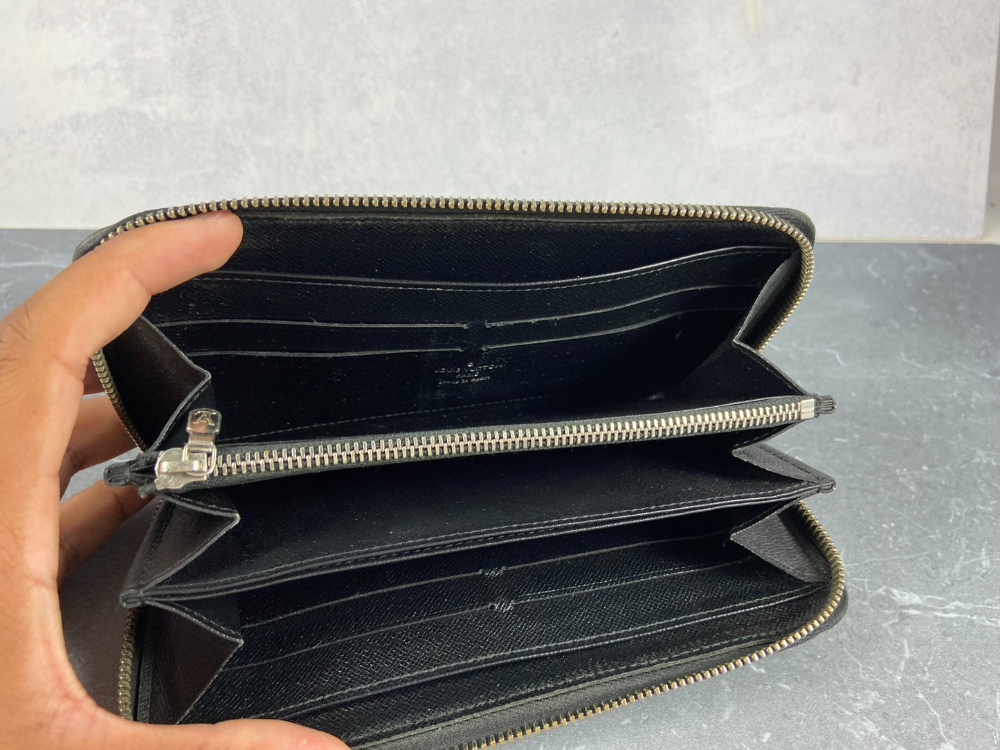 Louis Vuitton Zippy Wallet Black Epi Leather