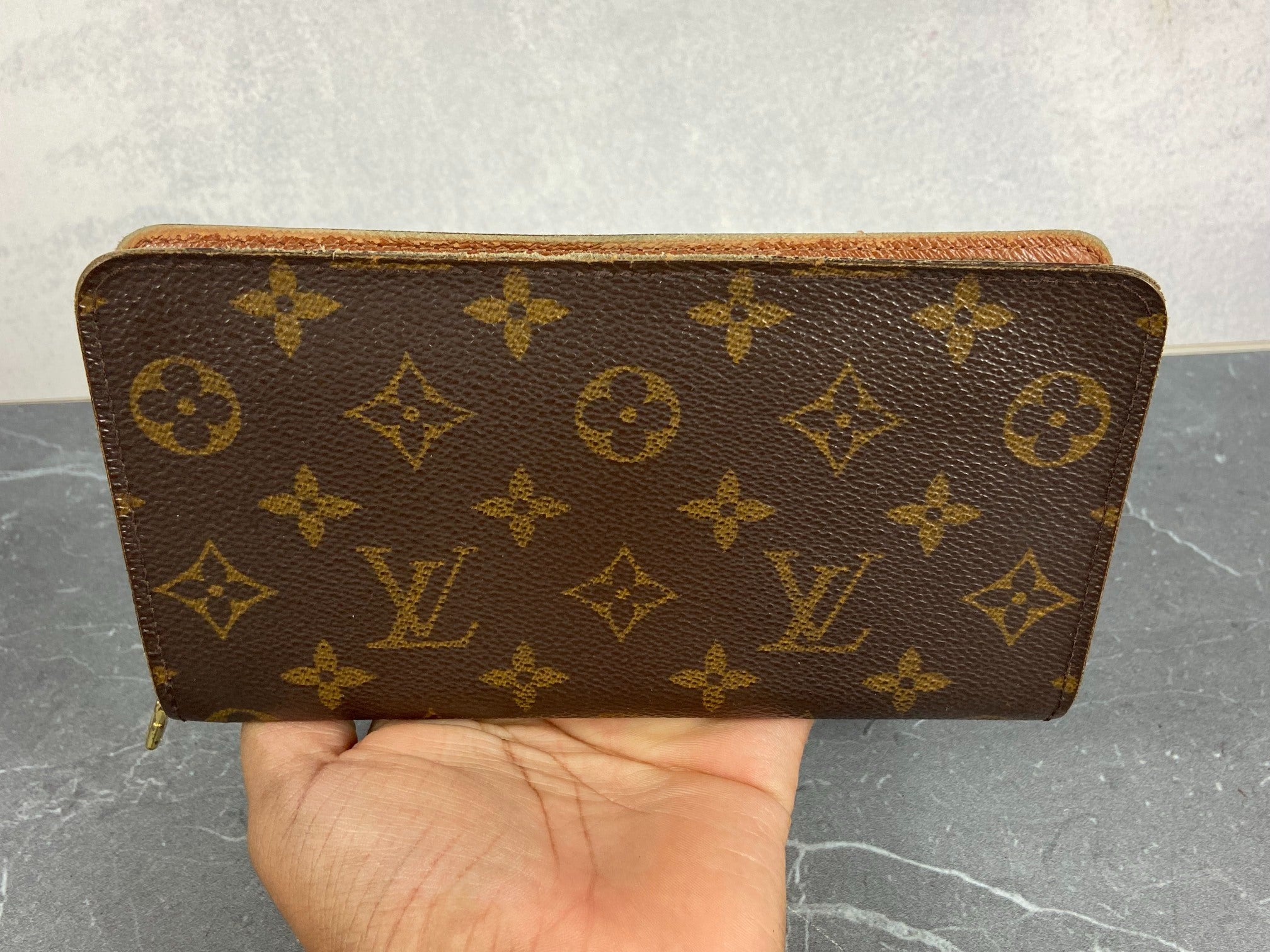 Louis Vuitton Zippy Wallet Monogram Canvas