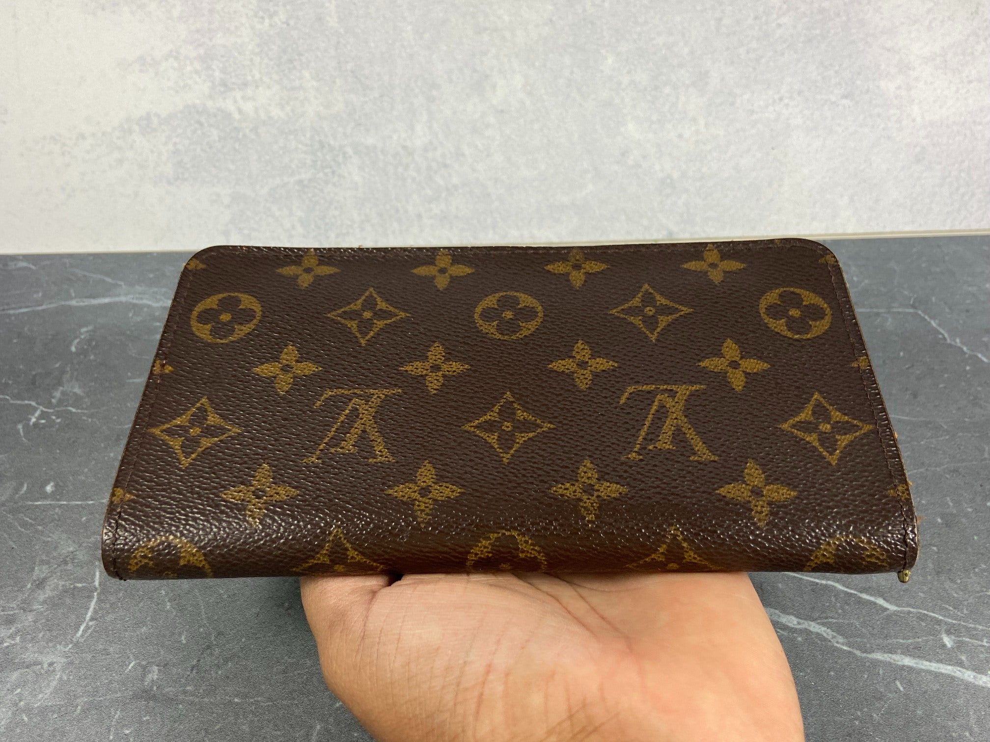 Louis Vuitton Zippy Wallet Monogram Canvas